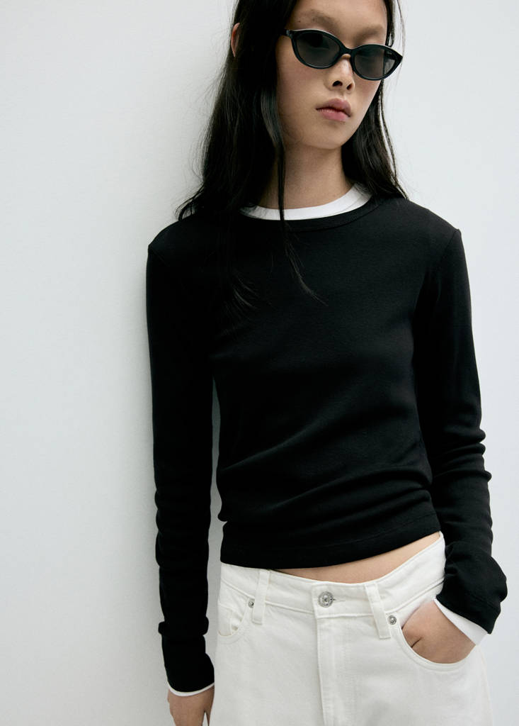 Fitted cotton t-shirt — Black