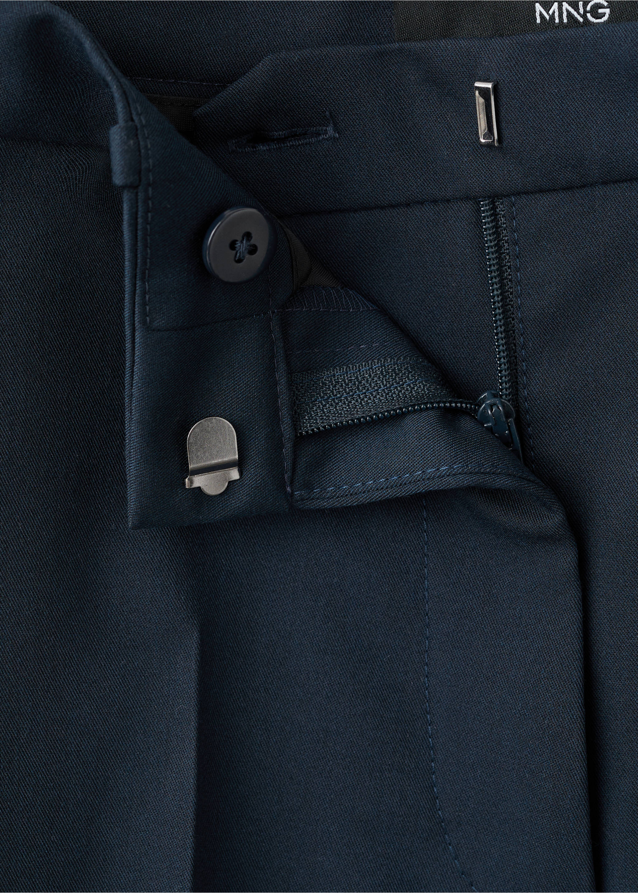 Straight suit trousers - Details of the article 8, Dark Navy. Ref: 37095858-00.
