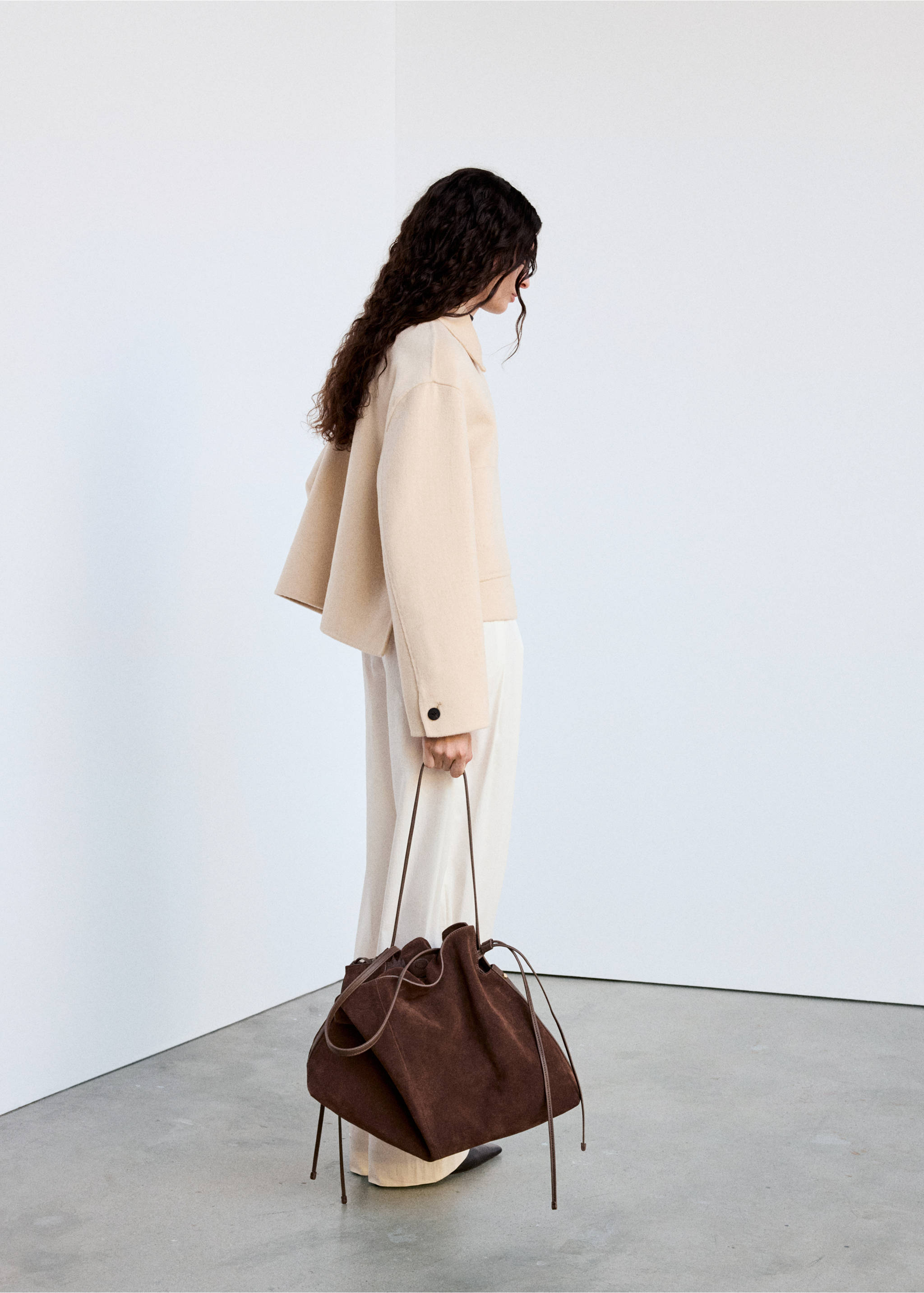 Cropped wool-blend jacket with patch pockets - Reverse of the article, Ecru. Ref: 37095865-00.