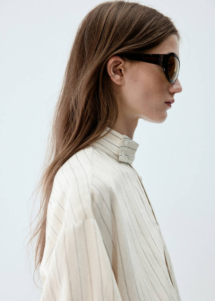 Striped shirt with stand-up collar — Beige