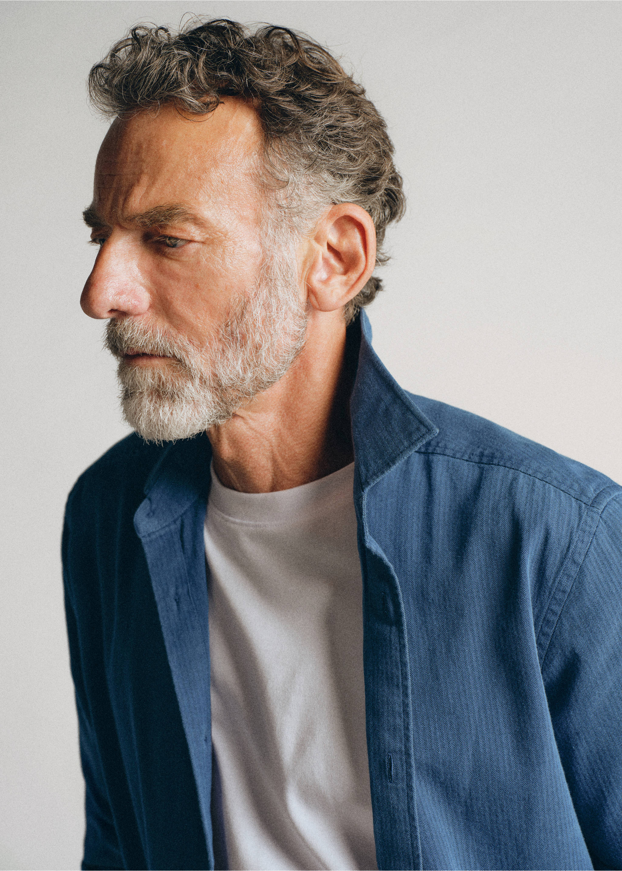 100% cotton denim shirt - Details of the article 1, Deep Dark Blue. Ref: 37095875-00.