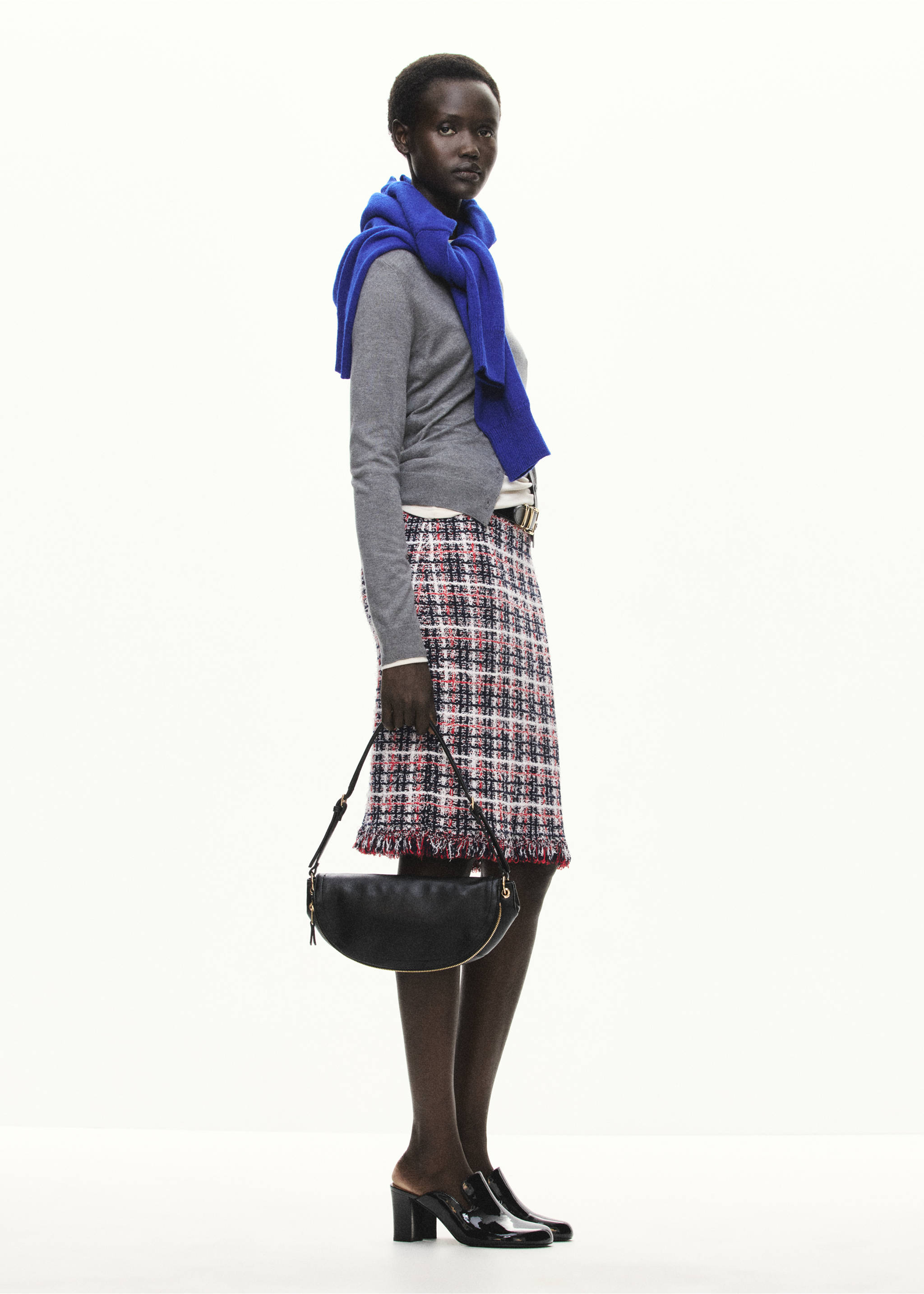 Falda midi tweed cuadros detalle flecos - Plano general, Azul marino. Ref: 37095876-00.
