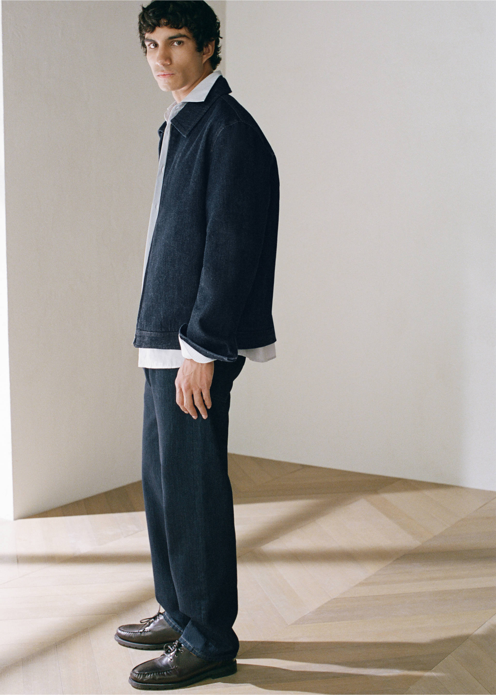 Veste en denim avec fermeture éclair - Détail de l'article 8, Bleu. Ref: 37095973-00.
