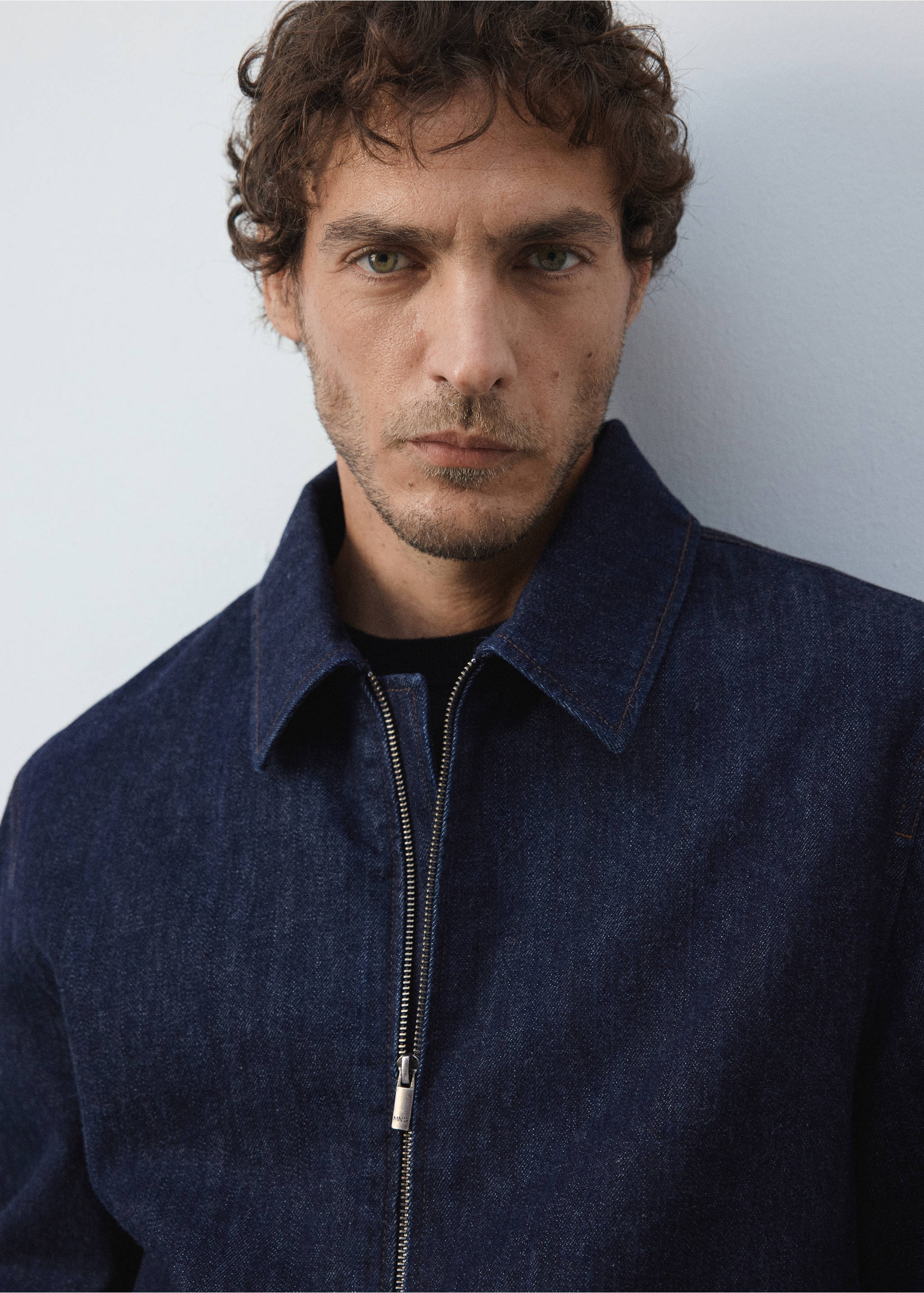 Denim jacket with zipper - Details of the article 1, Open Blue. Ref: 37095973-01.