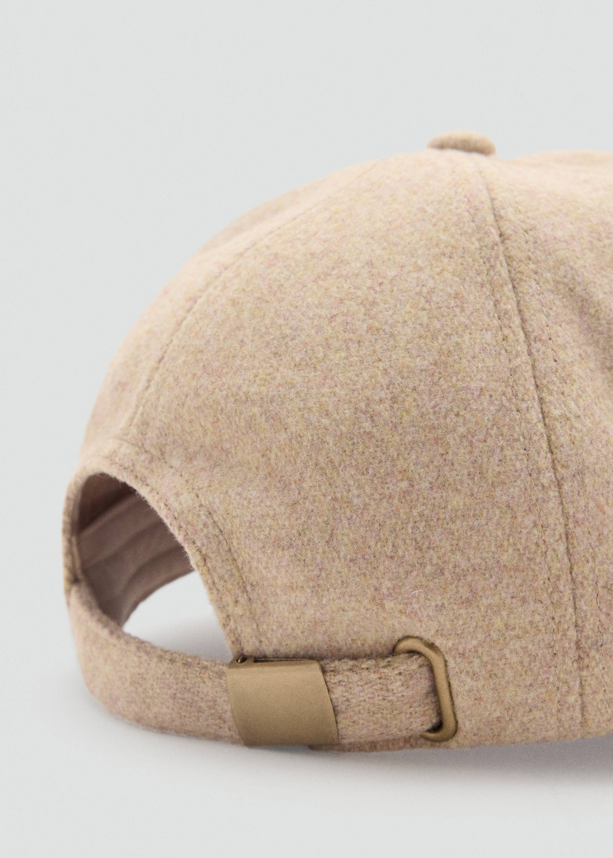 Cap with visor - Details of the article 1