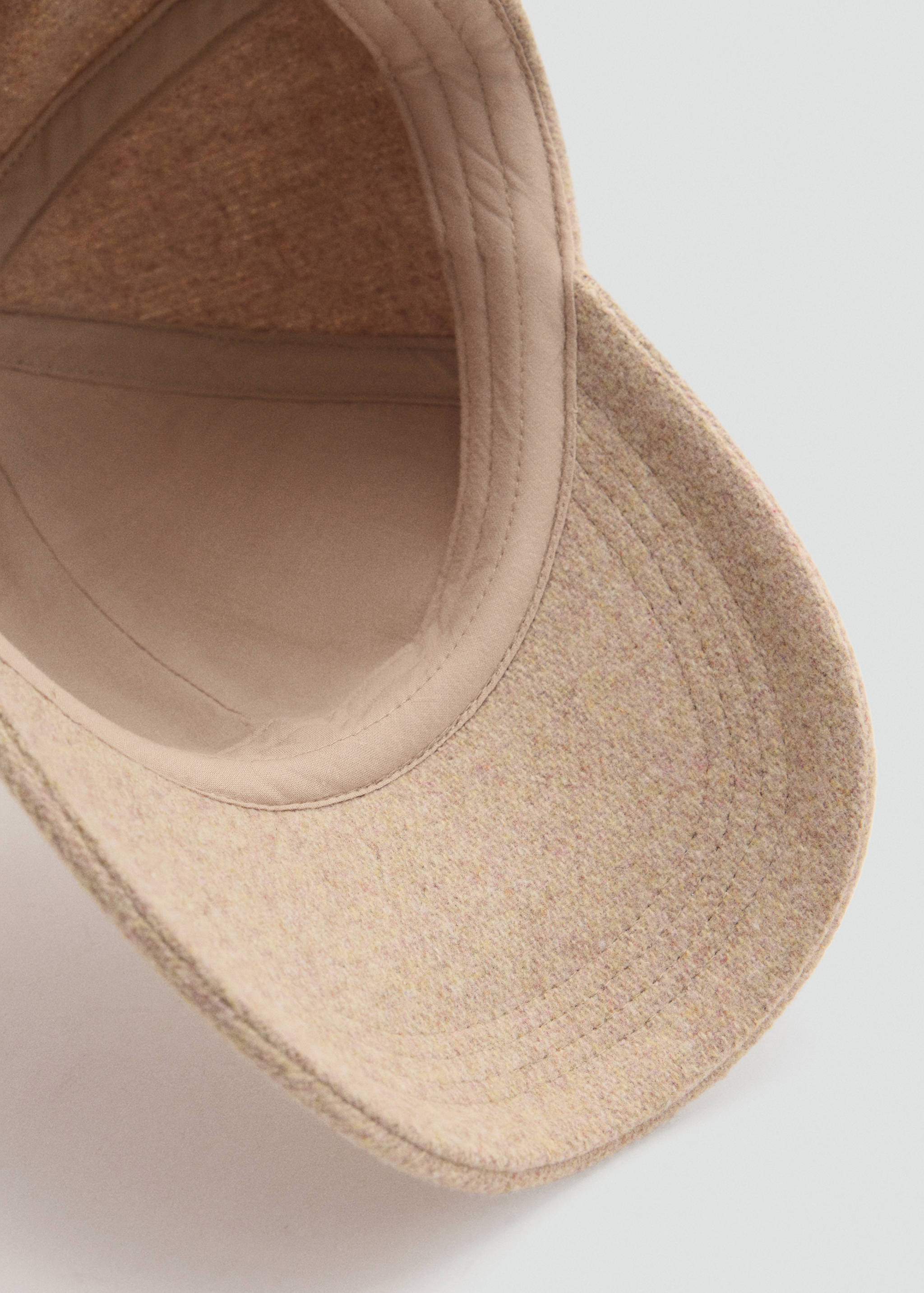 Cap with visor - Details of the article 2