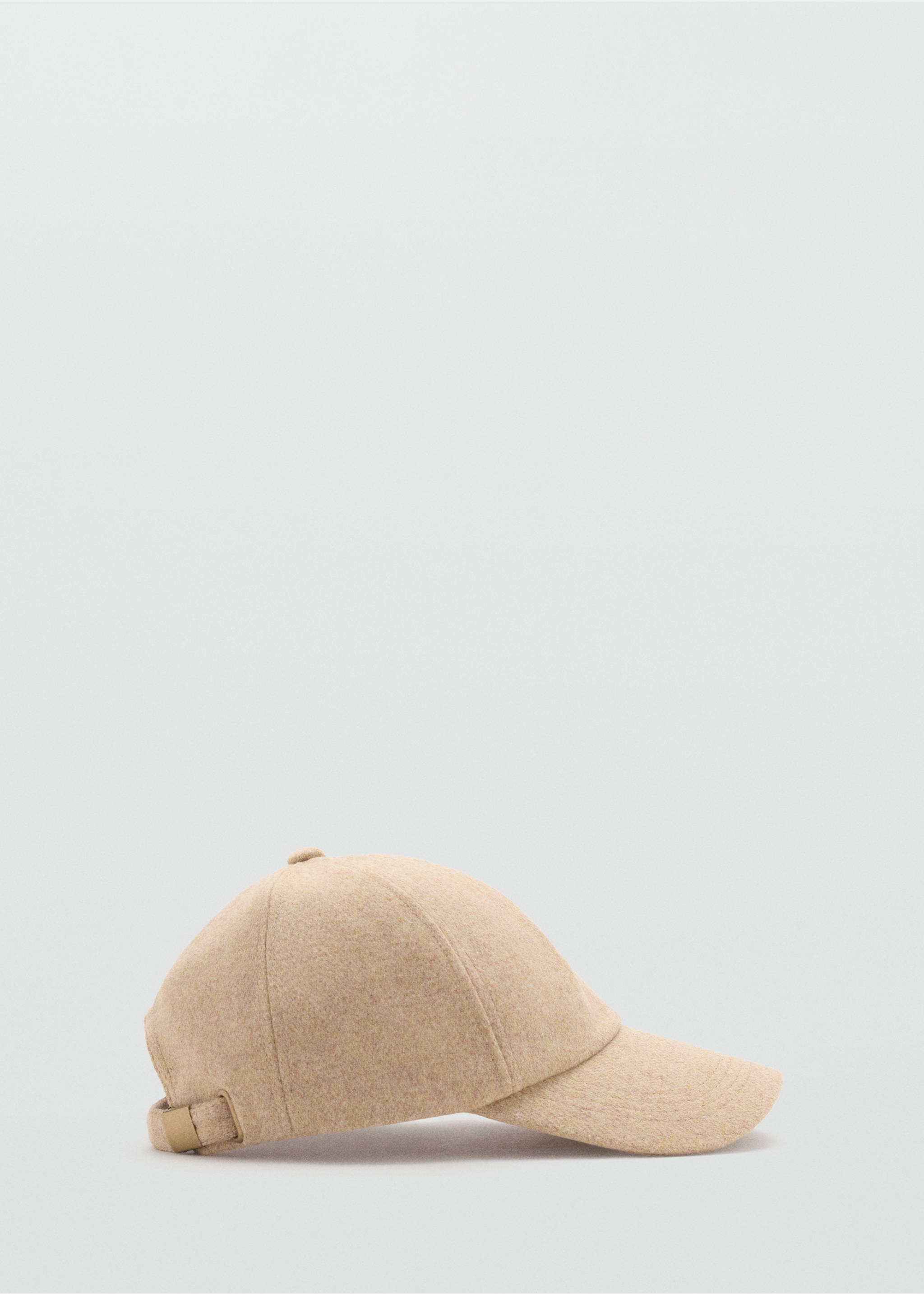 Beige cap in a still life view., Sand. Ref: 37095977-00.