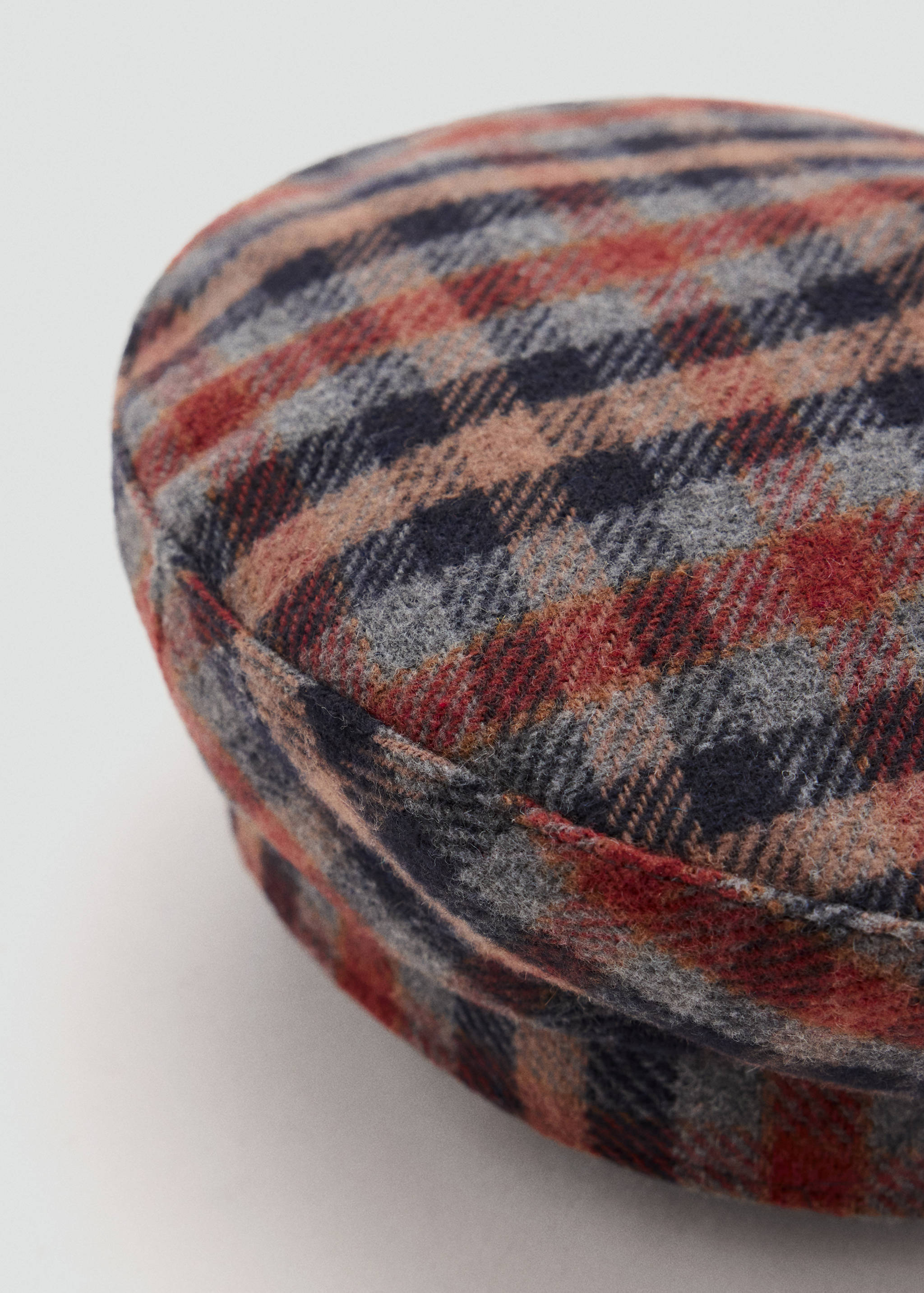 Wool-blend checked beret - Details of the article 1