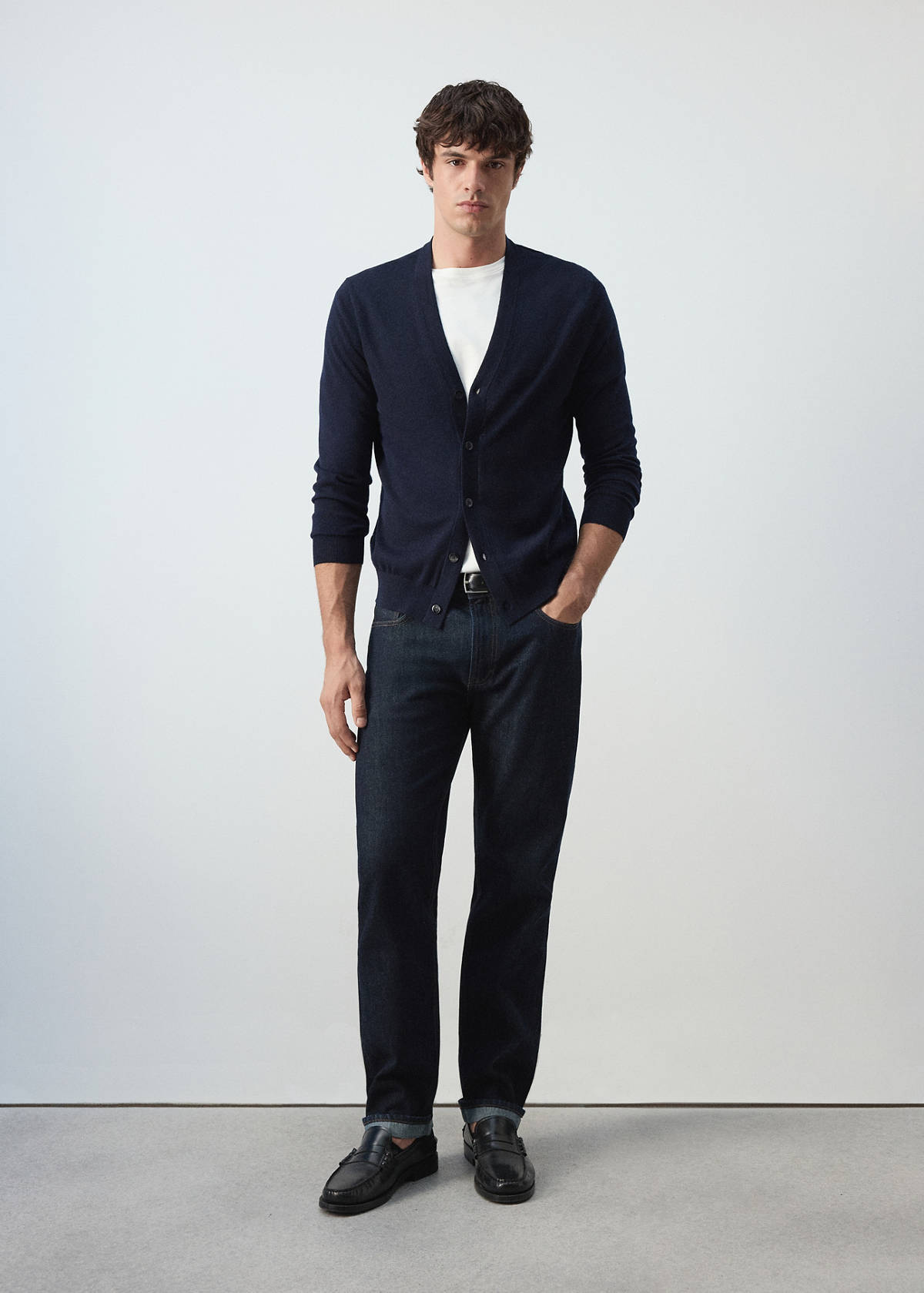 Fine-knit cardigan in 100% merino wool — Navy