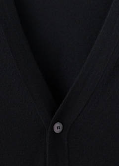 Fine-knit cardigan in 100% merino wool — Black 8