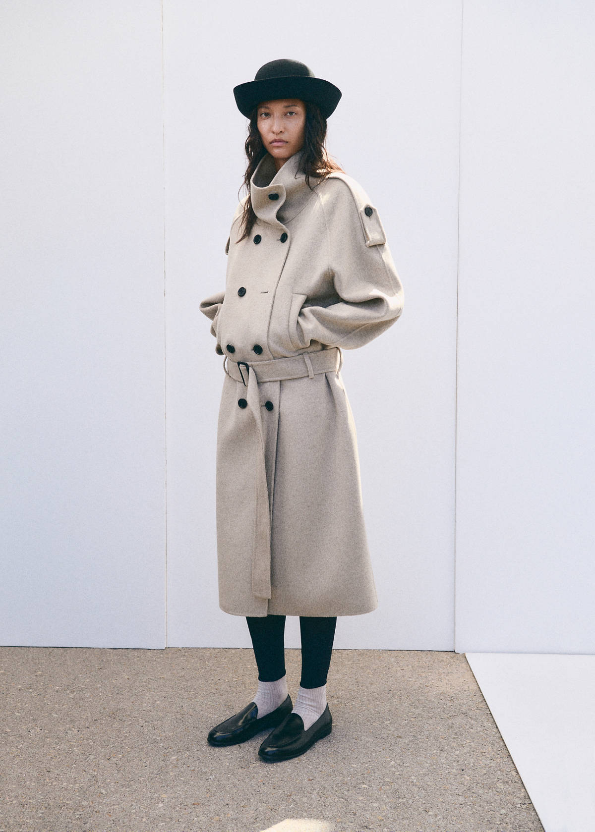 Woollen coat with belt — Medium Brown