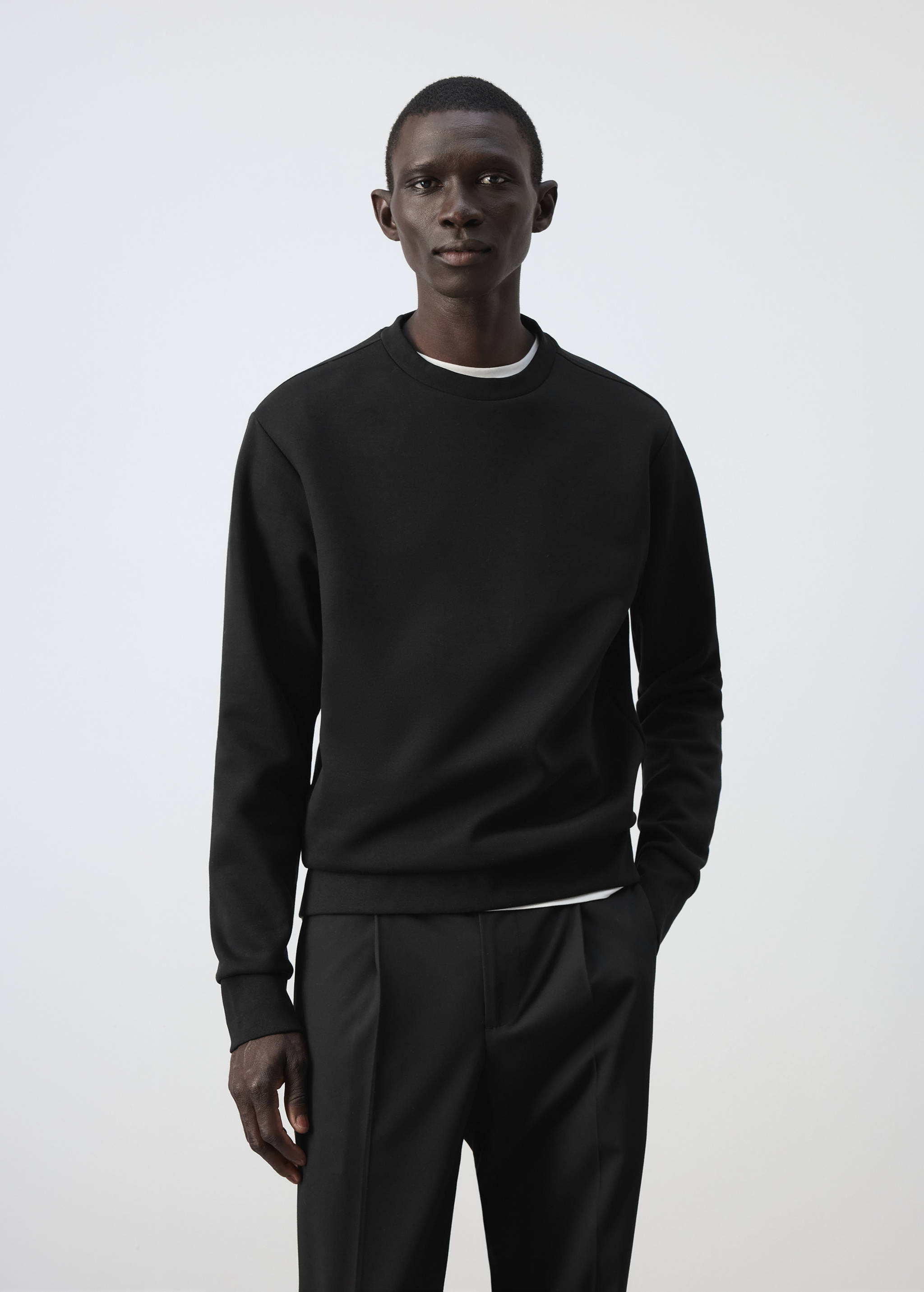 Sweatshirt aus 100 % Baumwolle, Regular Fit - Mittlere Ansicht