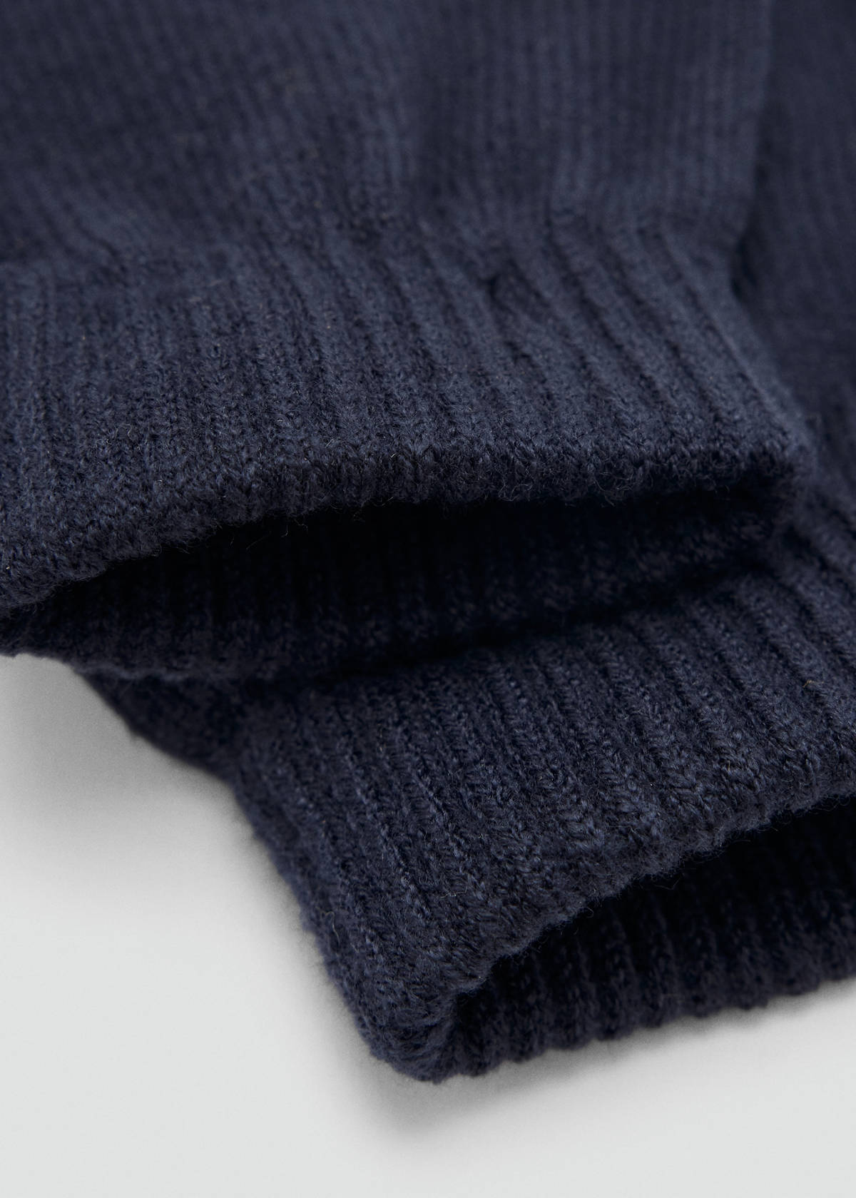 Knitted gloves — Navy
