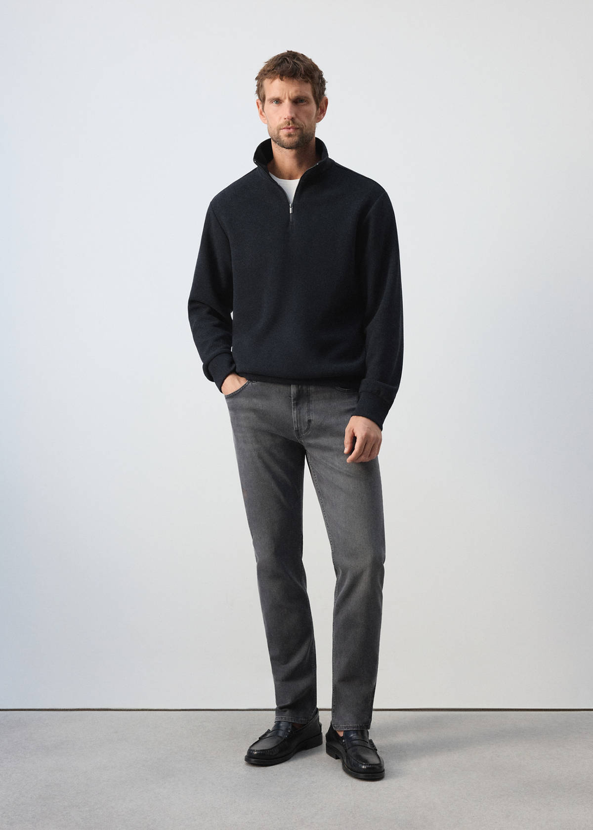 Brushed sweatshirt with zip neck