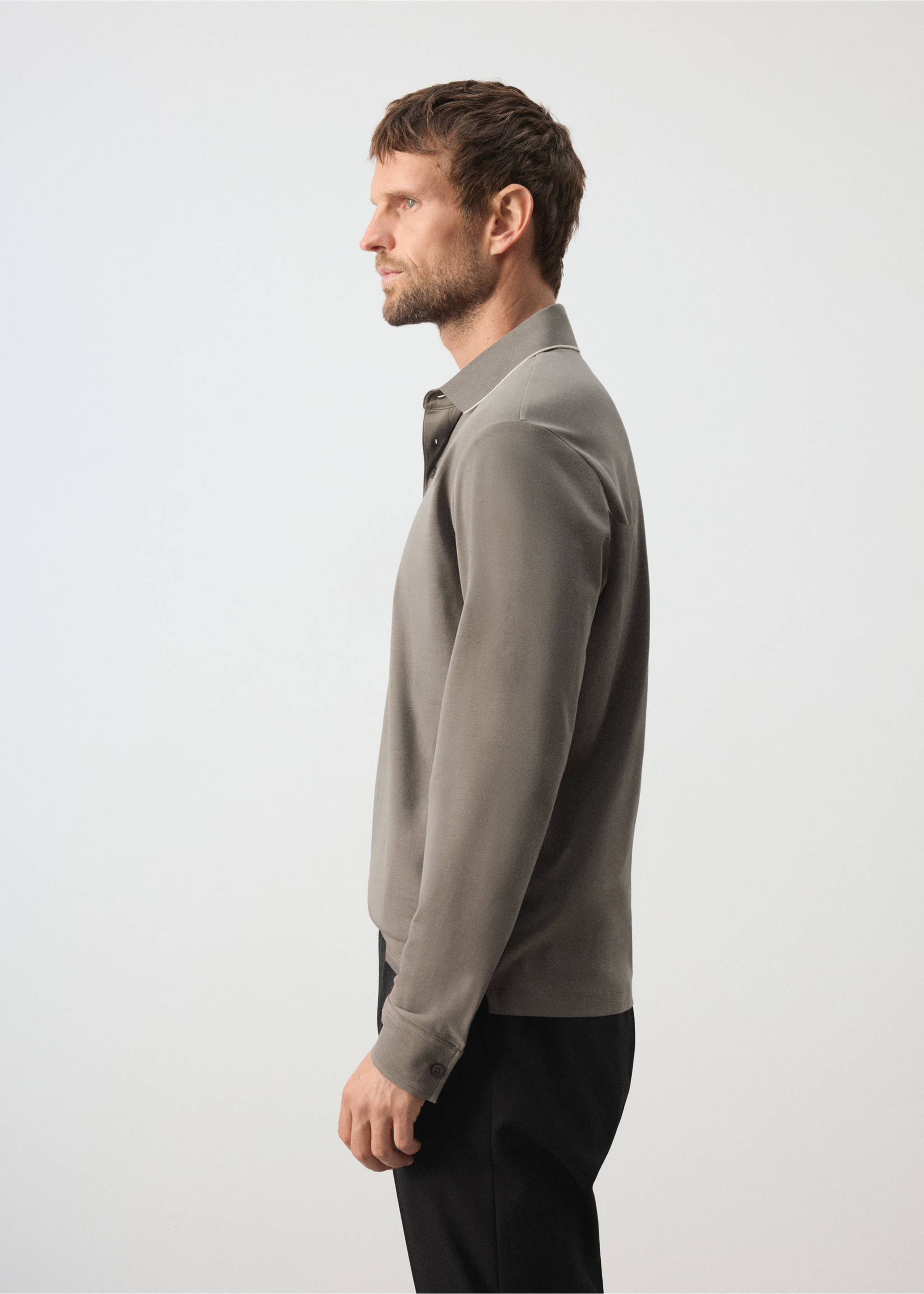 100% cotton polo shirt with contrasting detail - Details of the article 2, Mink Grey. Ref: 37095997-00.