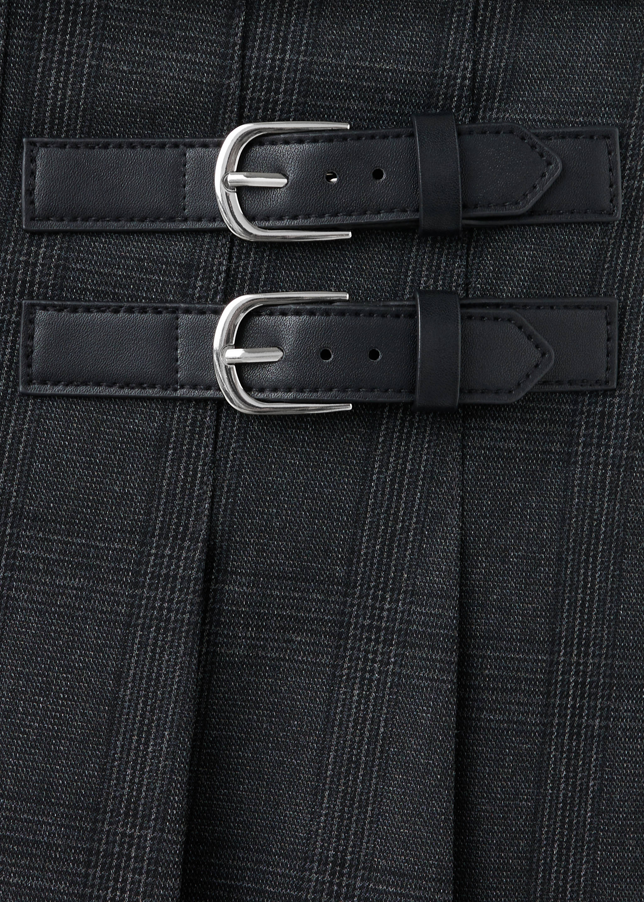 Pleated check skirt - Details of the article 8