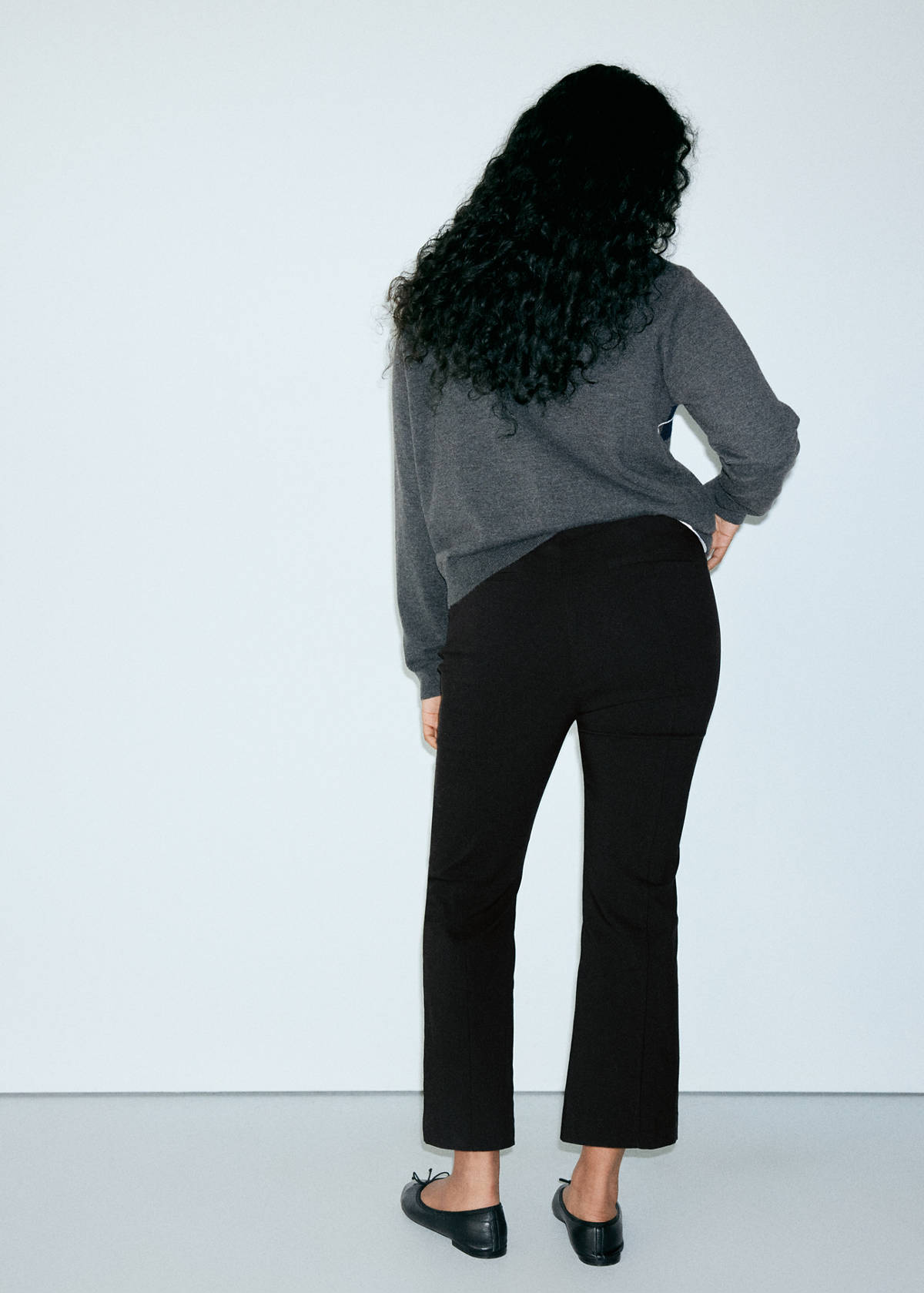 High-waist crop trousers — Black