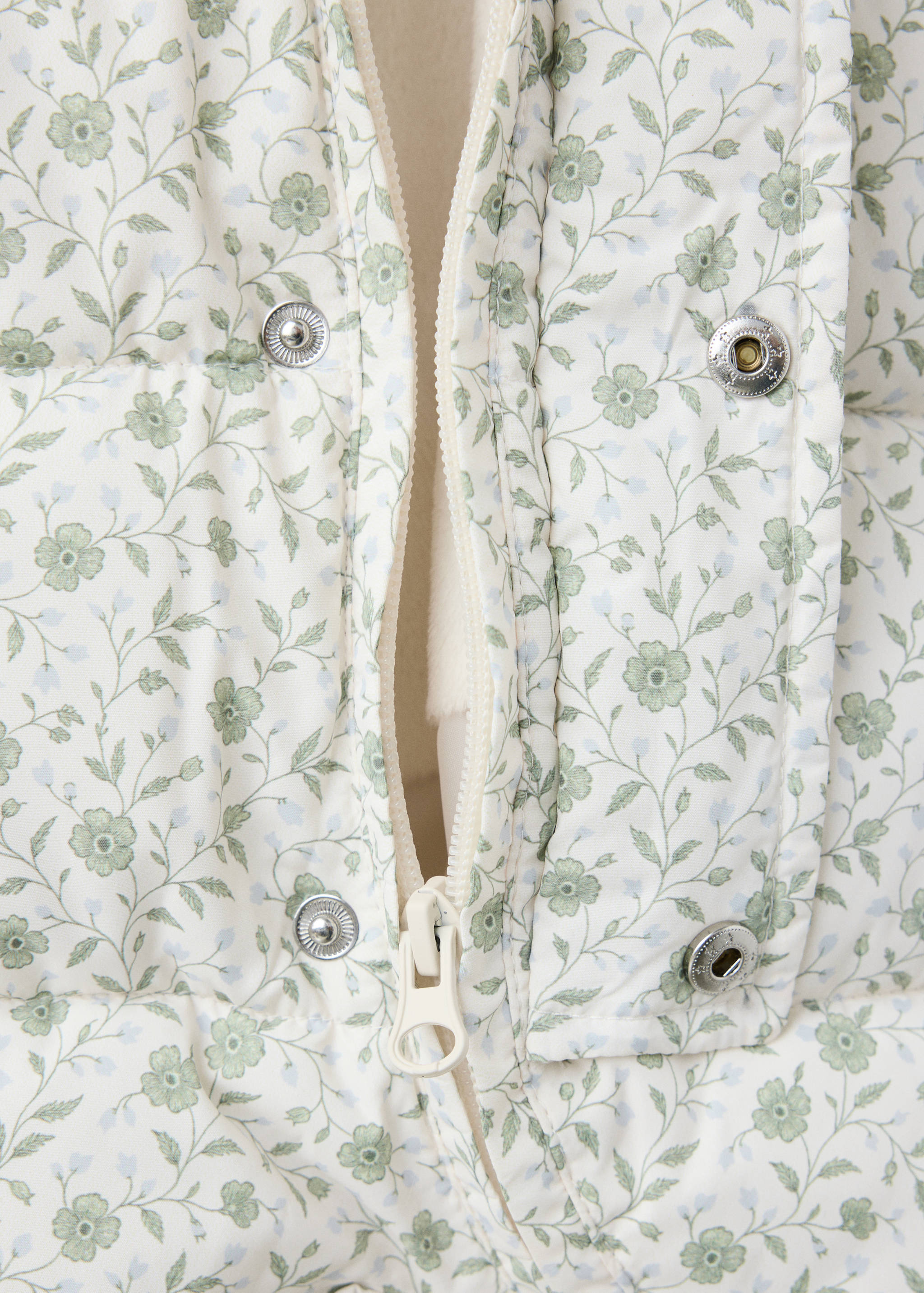 Quilted floral sweater - Details of the article 8