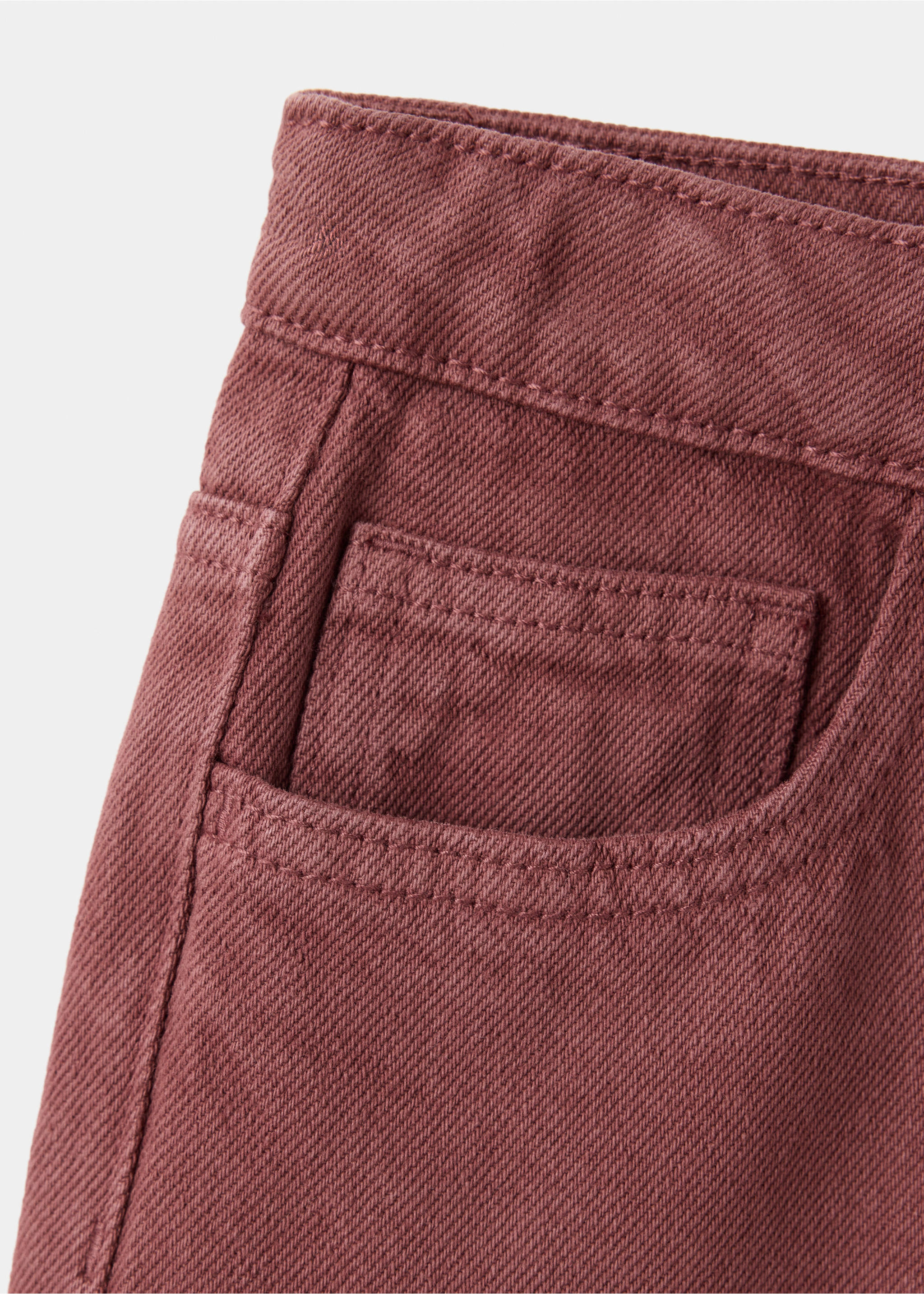 Mid-rise straight jeans - Details of the article 0, Wine. Ref: 37096330-00.