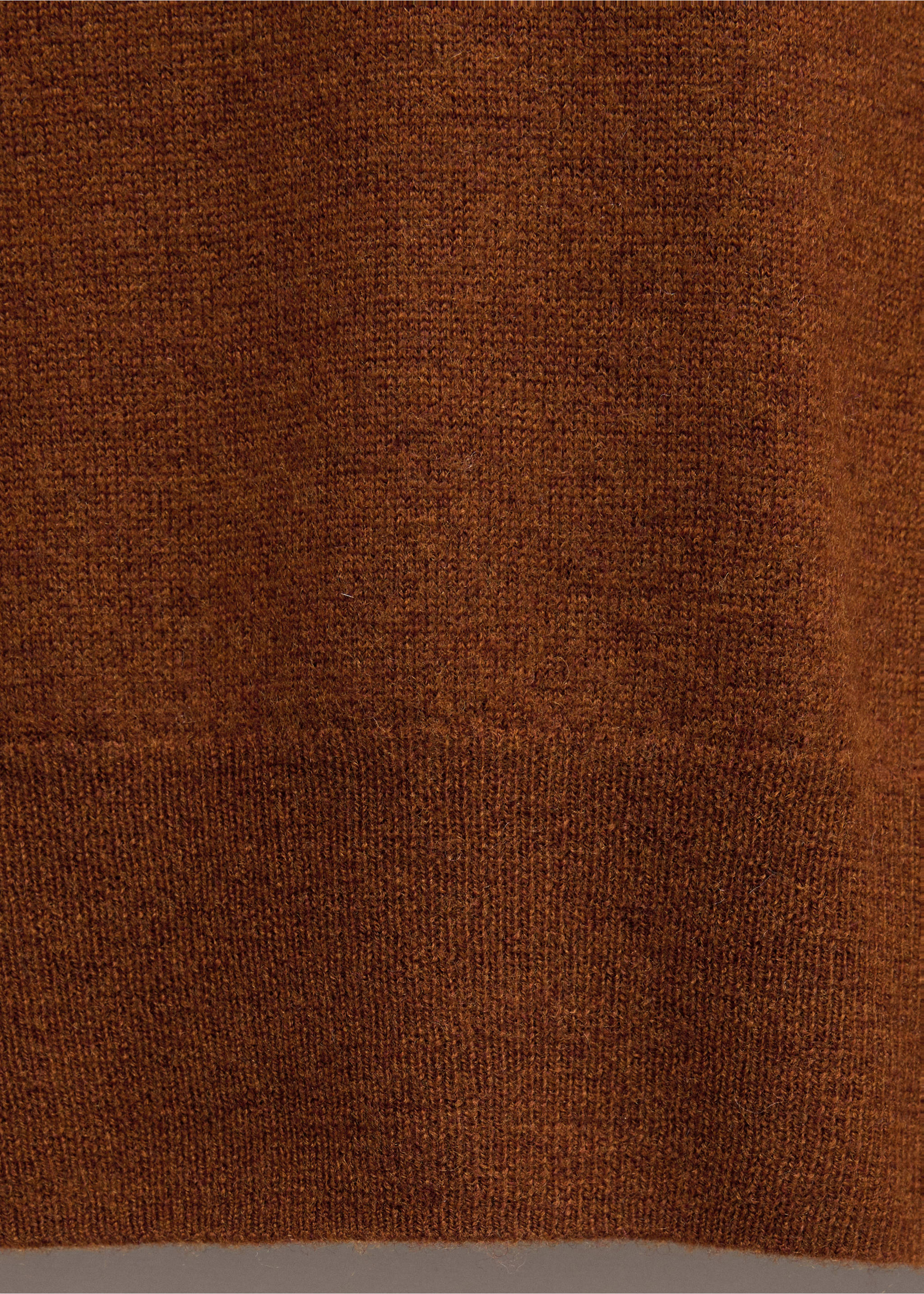 100% wool V-neck sweater - Details of the article 0, Caramel. Ref: 37096333-00.