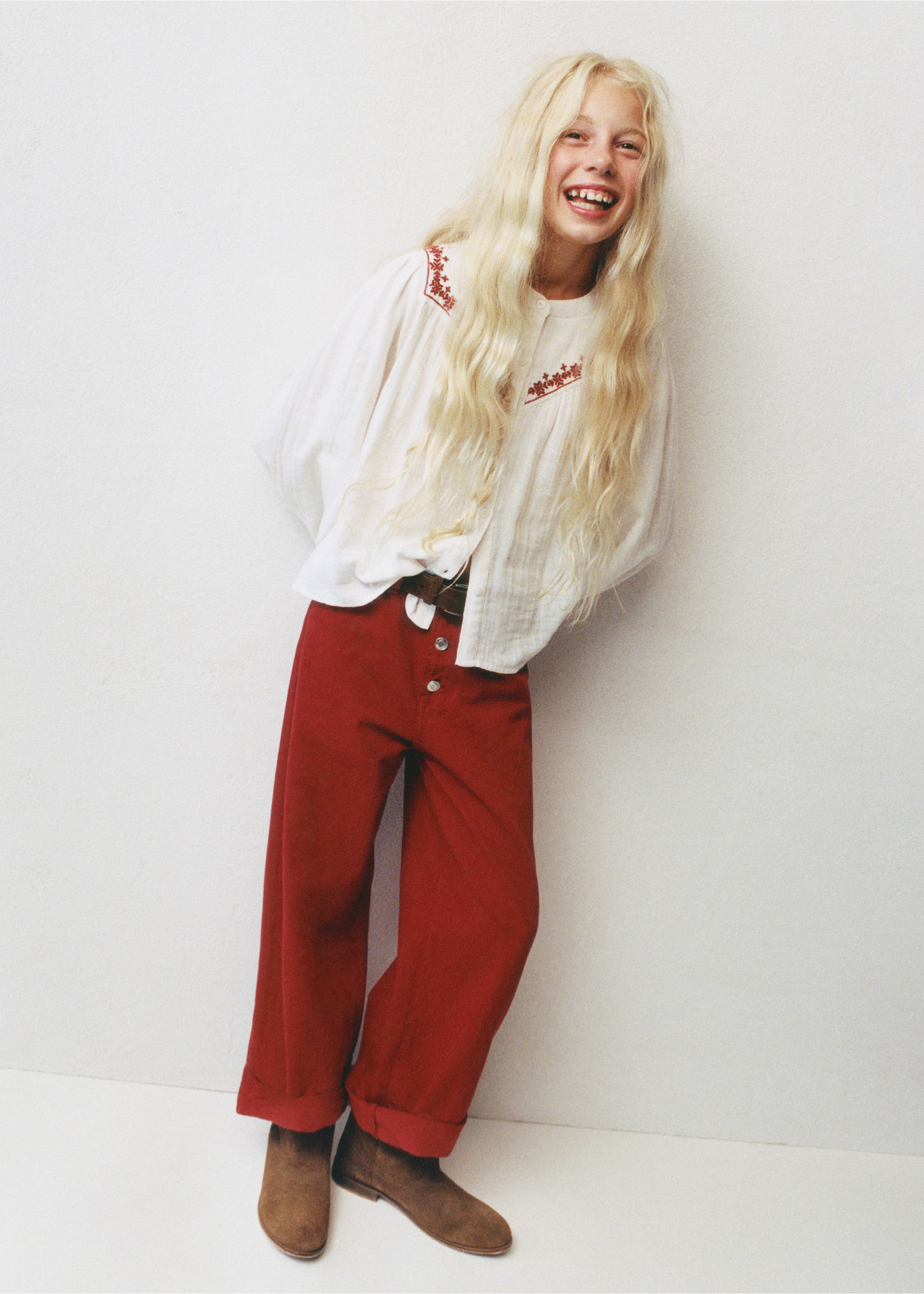 Cotton shirt with embroidered details - Details of the article 5, Ecru. Ref: 37096348-00.