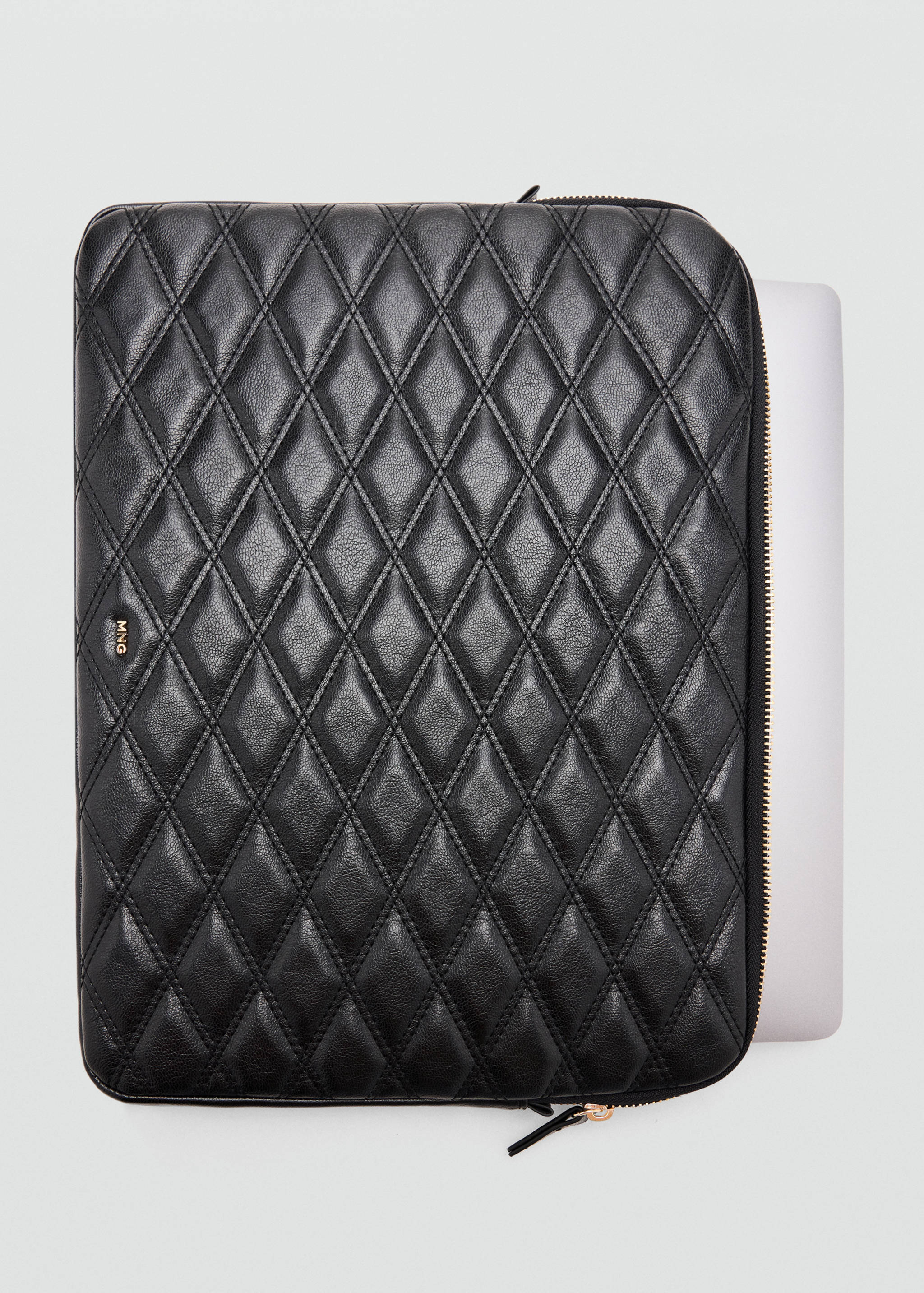 Leather-effect padded case - Details of the article 2