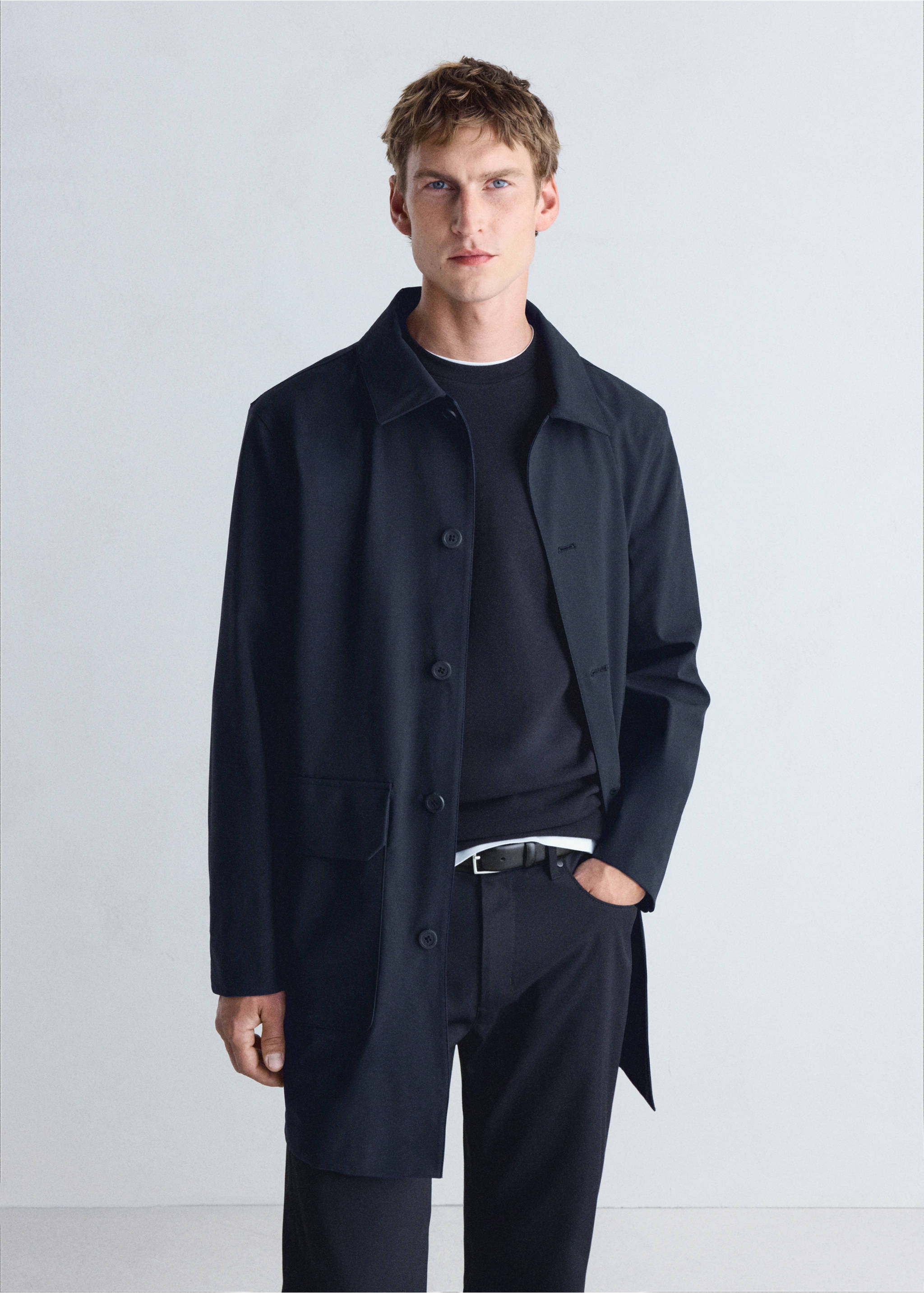 Thermolite® waterproof parka with pockets - Details of the article 4, Night Blue. Ref: 37096721-00.