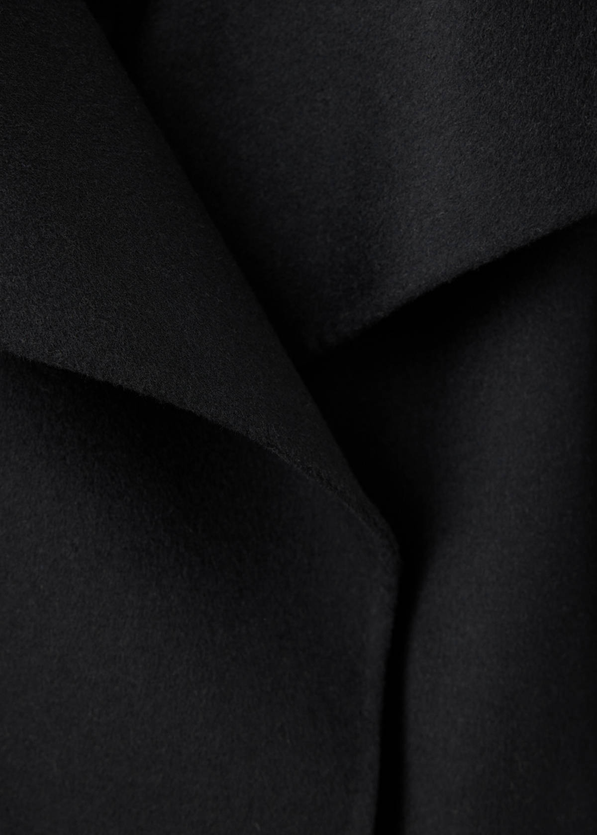 Handmade wool coat with belt — Black