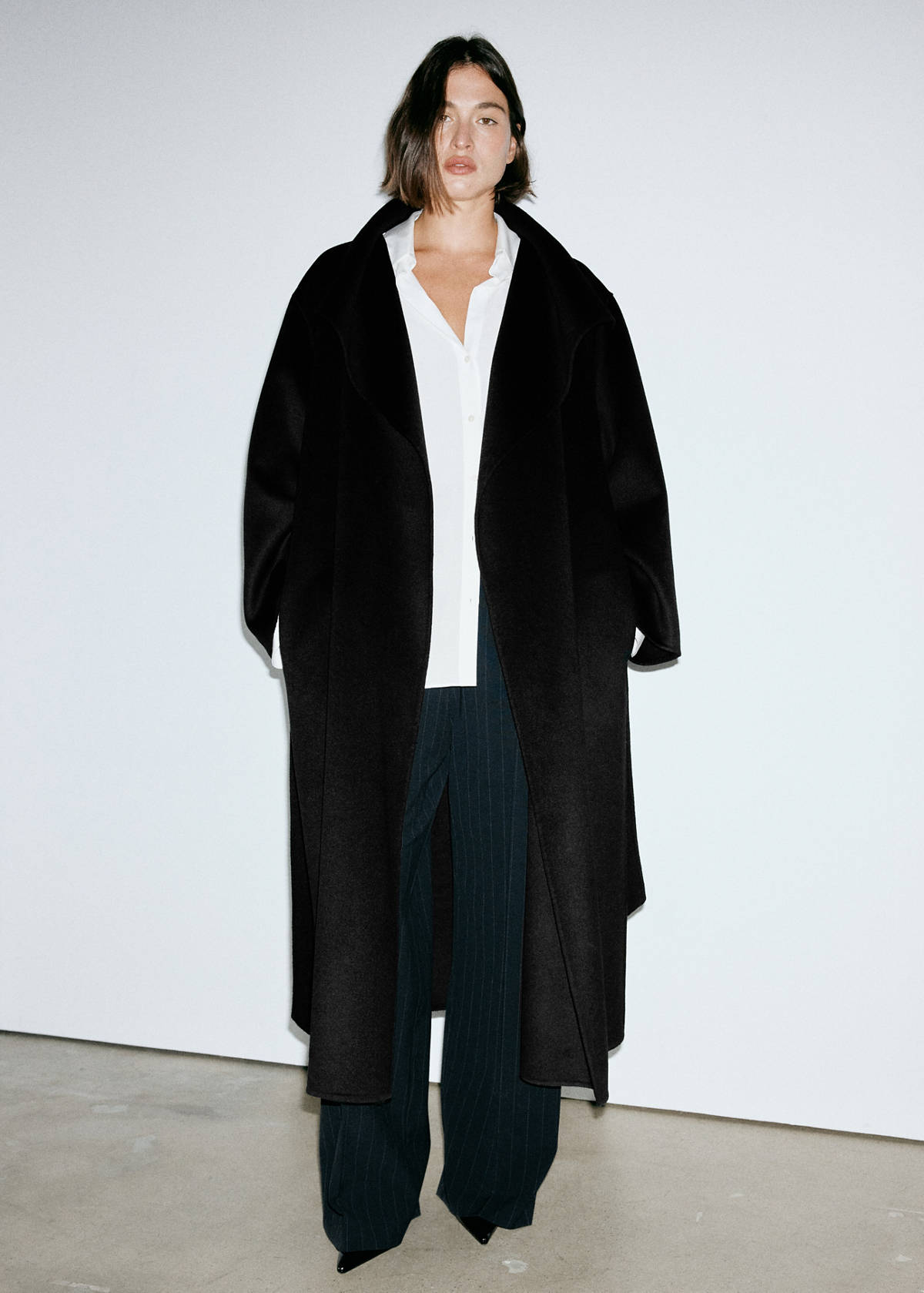 Handmade wool coat with belt — Black