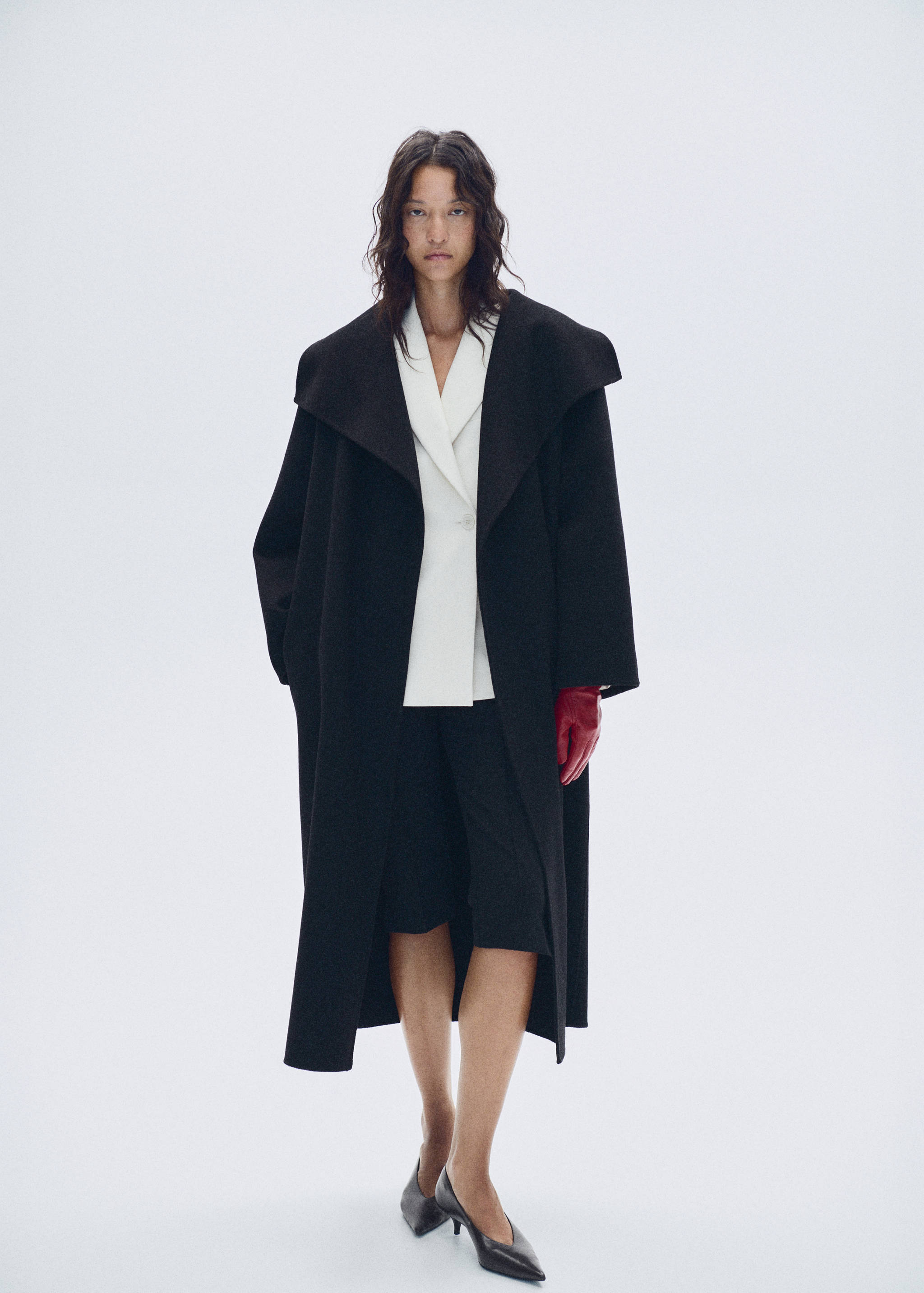 Manteau laine fait à la main ceinture - Plan général
