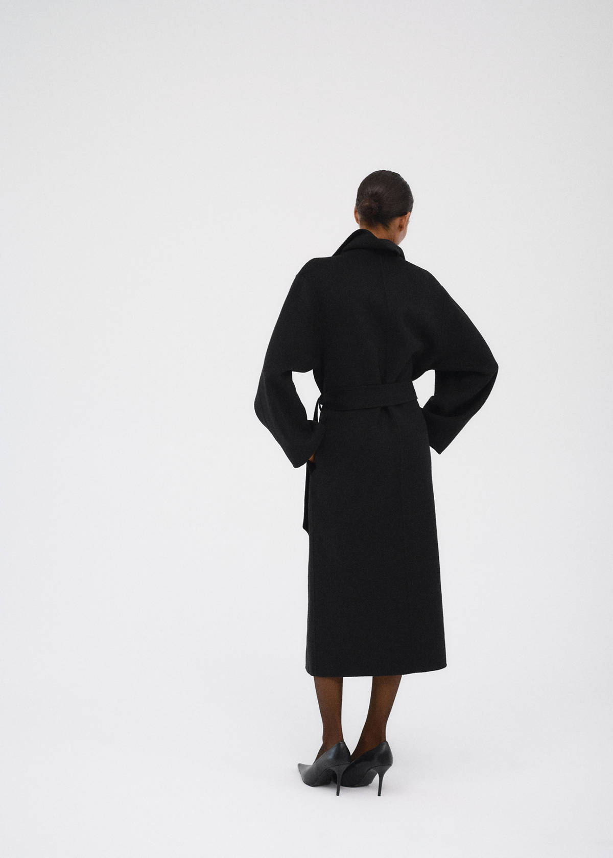 Handmade wool coat with belt — Black