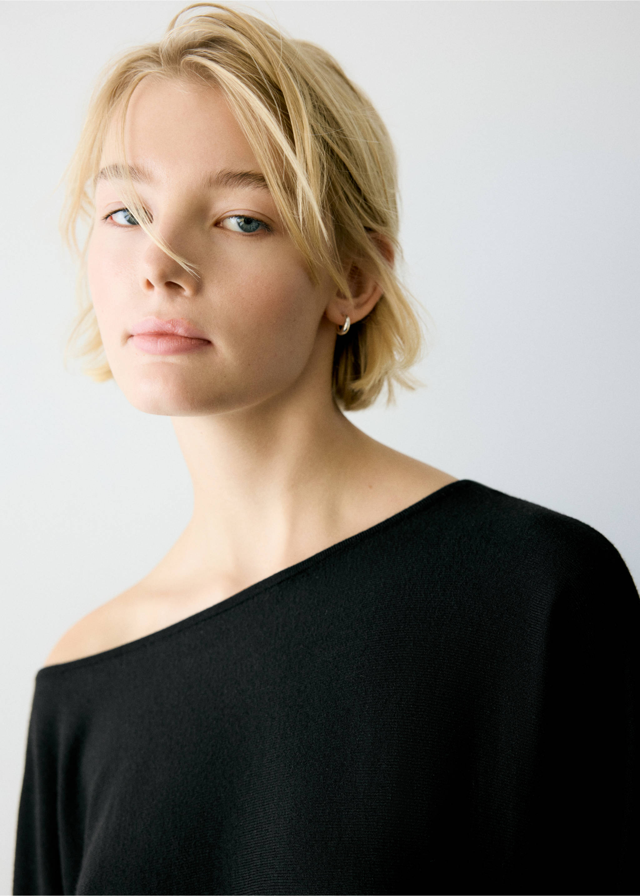 Kleid ginebra - Detail des Artikels 1, Schwarz. Ref: 37096733-00.
