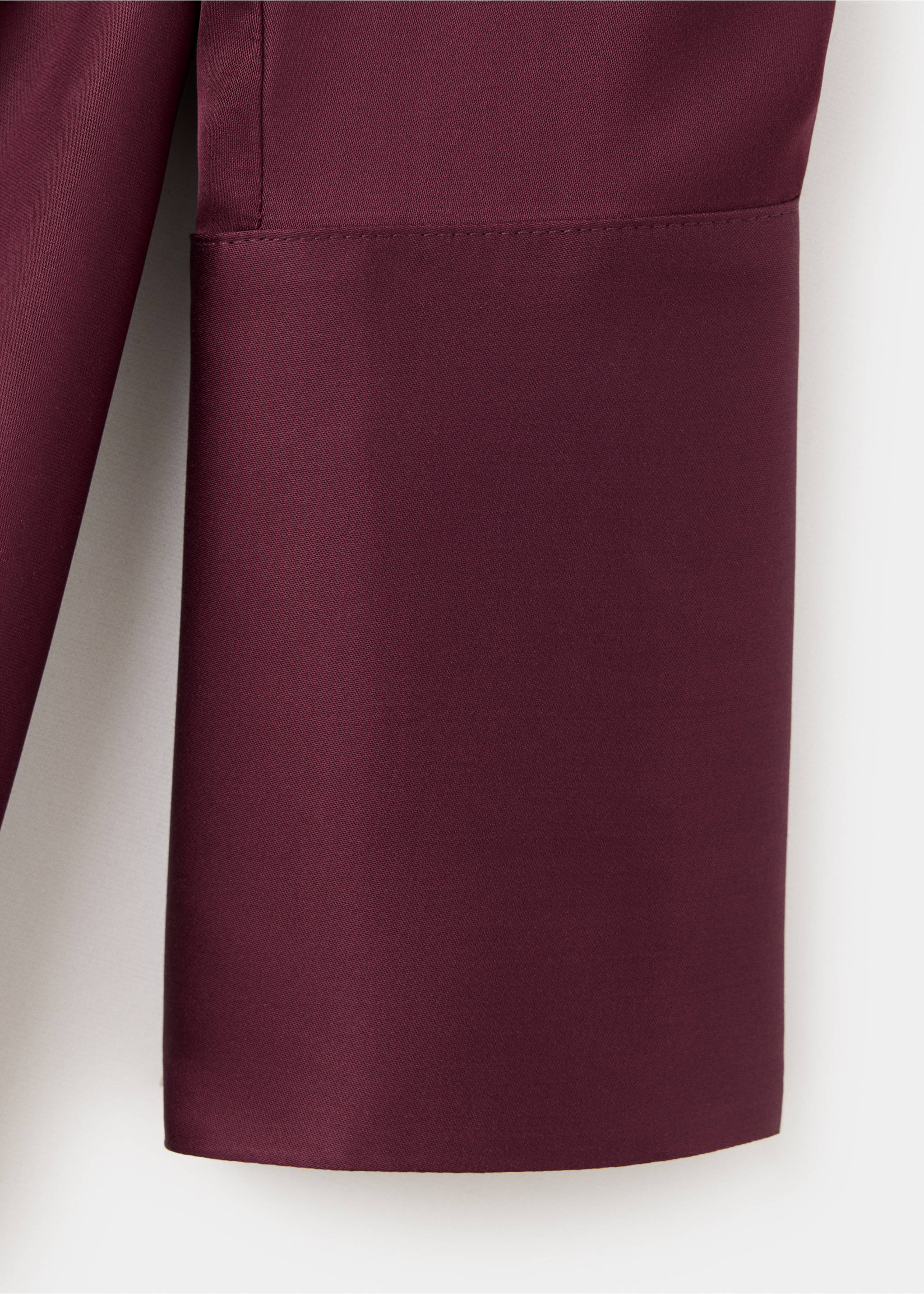Asymmetrisches Satinkleid - Detail des Artikels 0, Granatrot. Ref: 37097113-00.