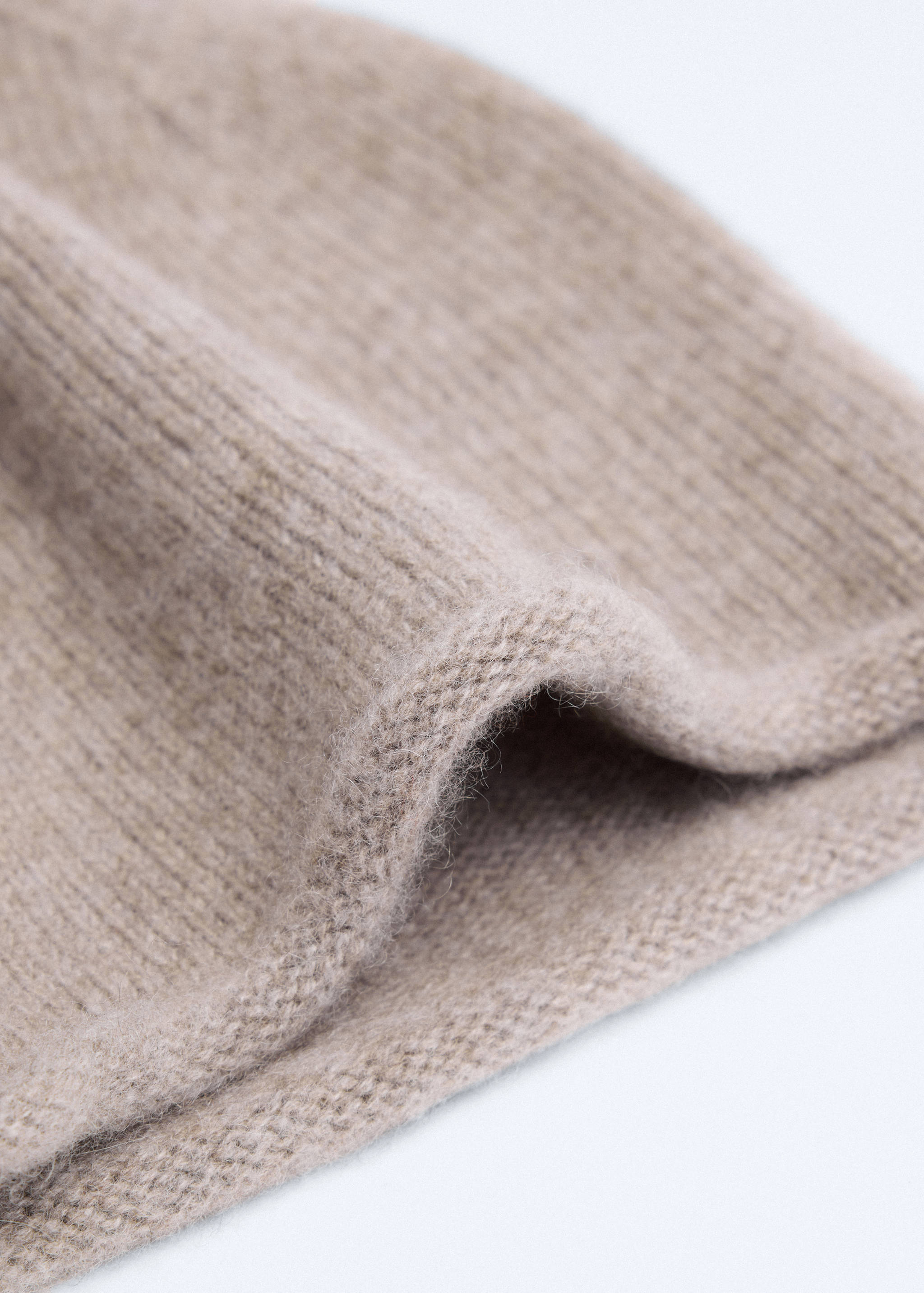 100% cashmere beanie - Medium plane