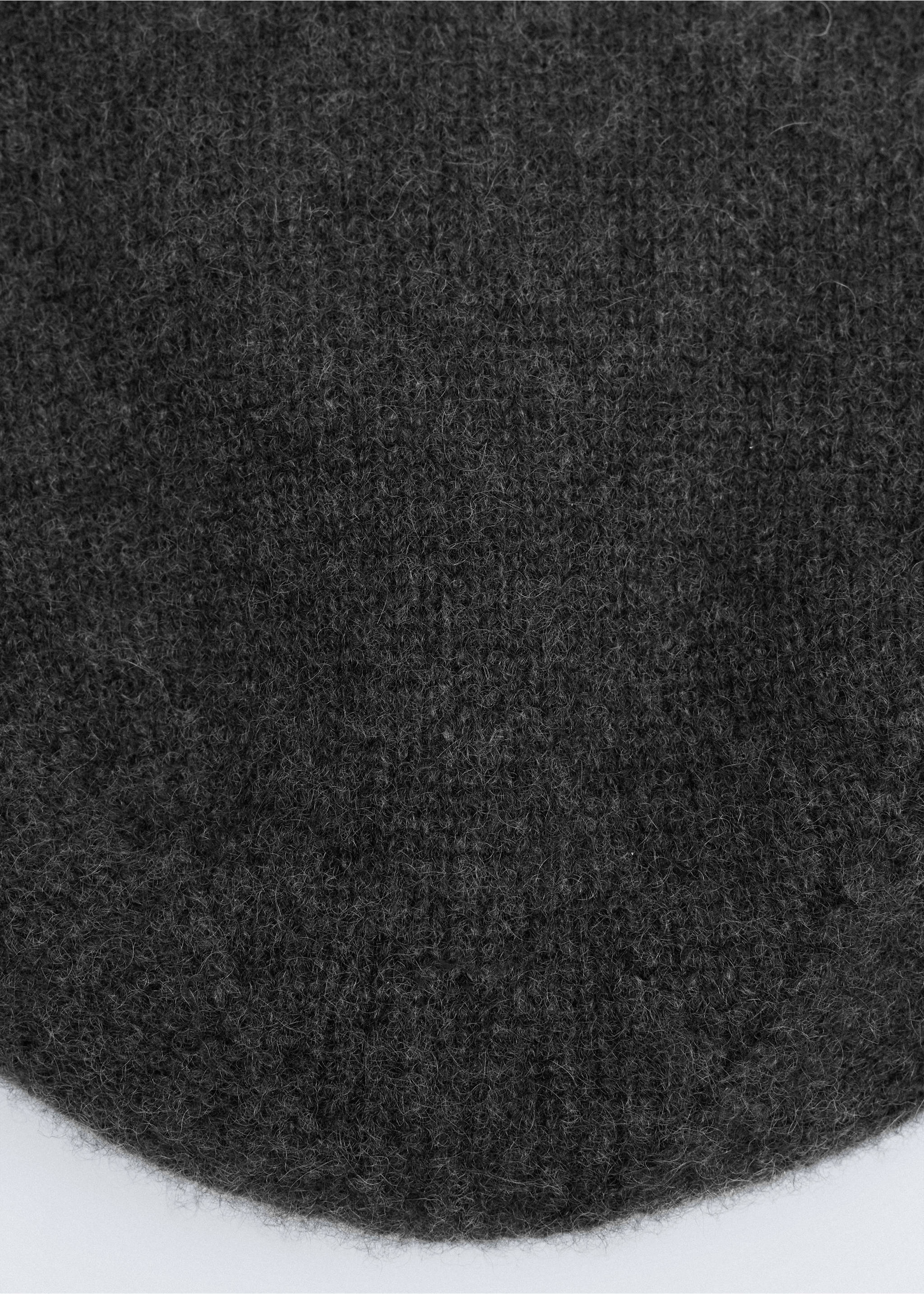 100% cashmere beanie - Details of the article 1, Charcoal. Ref: 37097114-00.