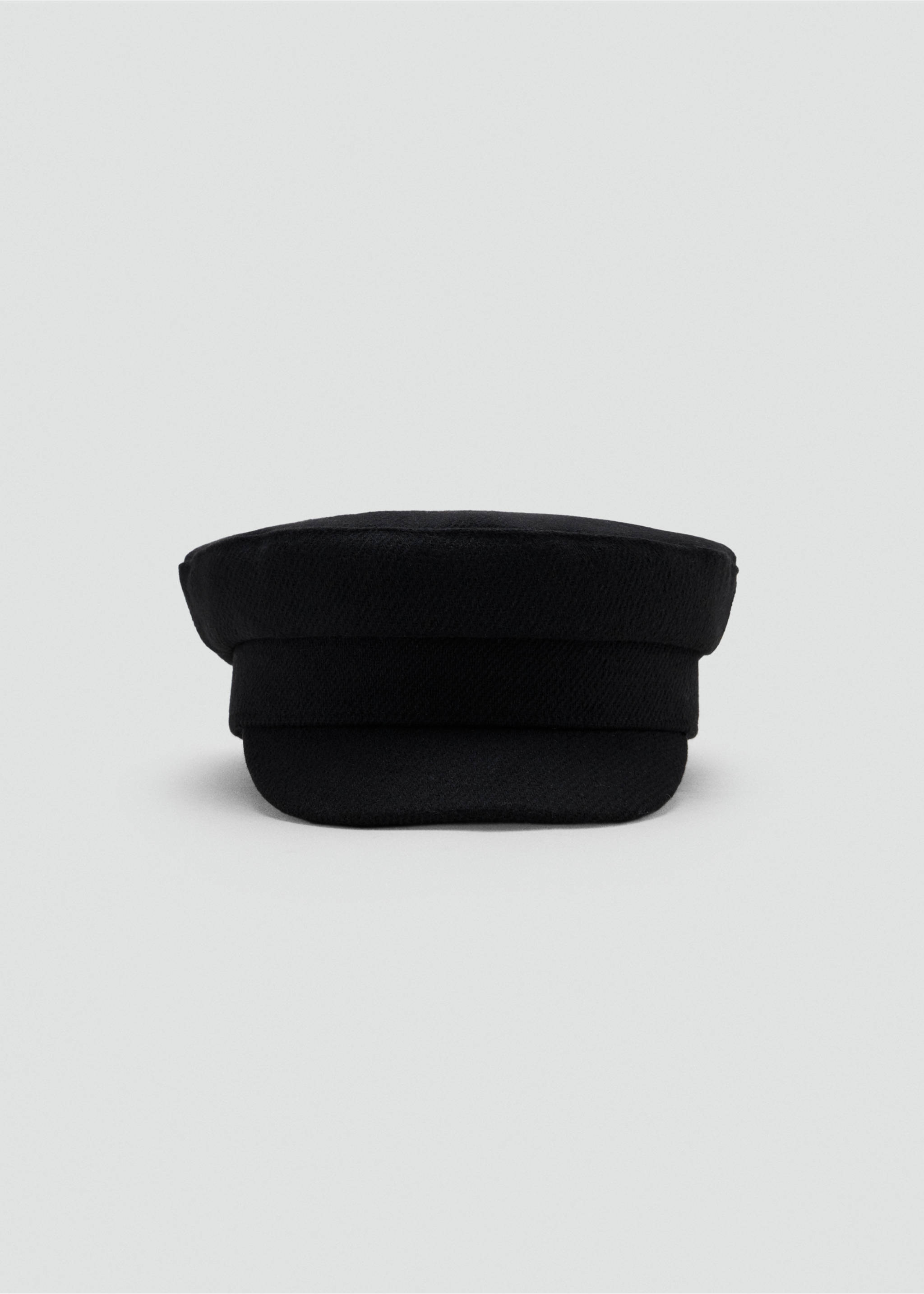 Black cap with a structured crown and stiff front brim., Black. Ref: 37097118-00.