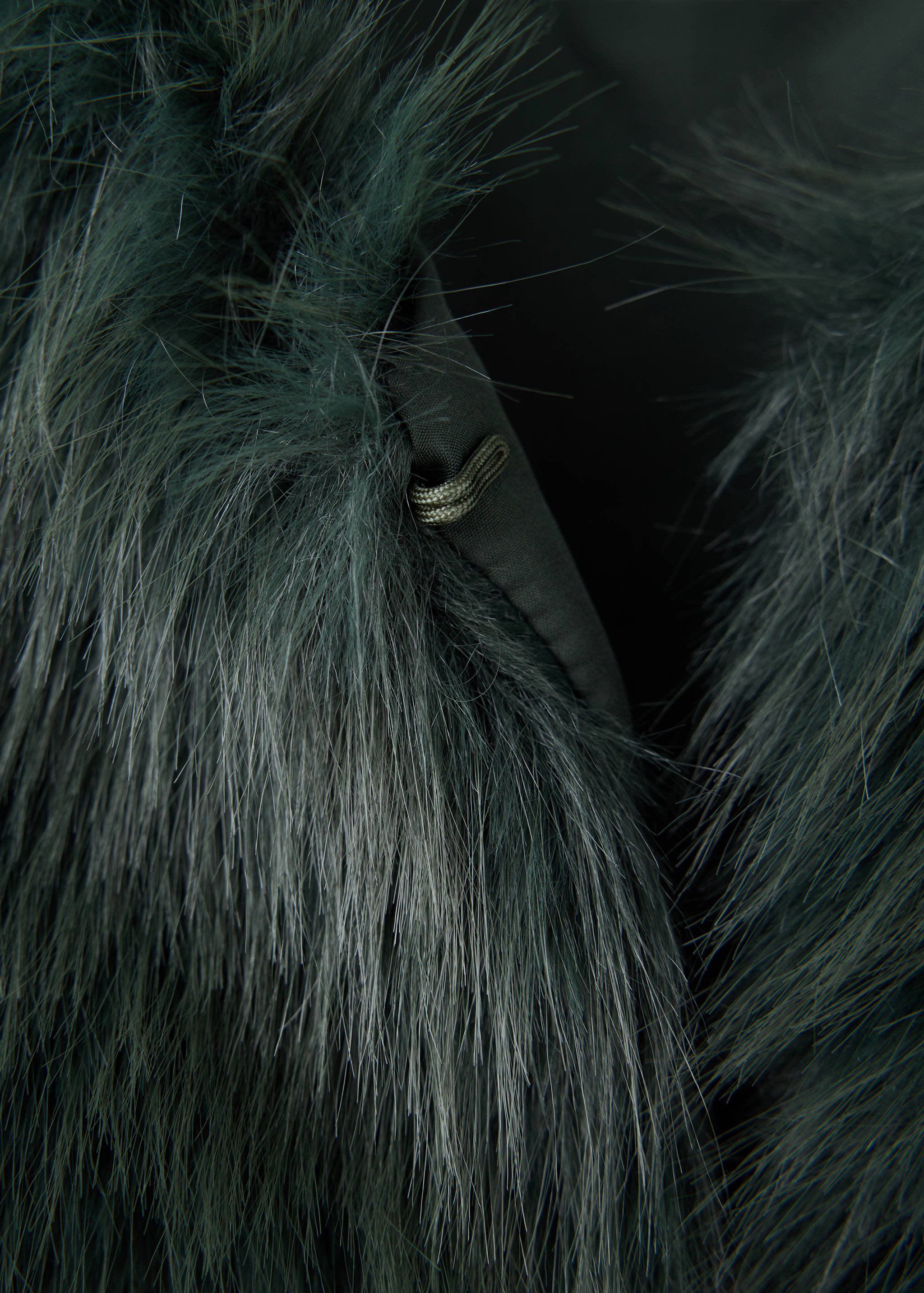 Fur-effect cape gilet - Details of the article 8