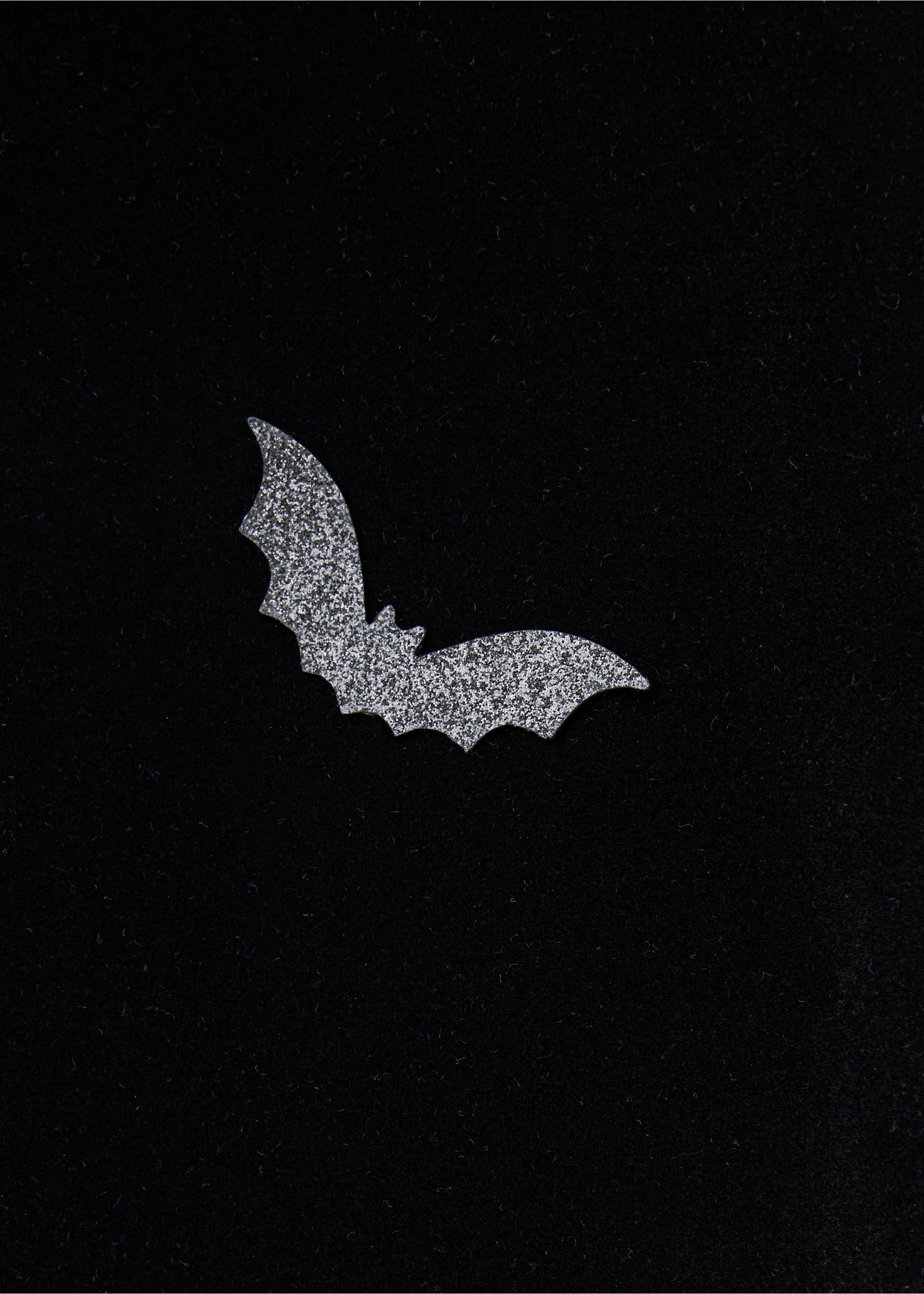 Velvet batwing cape - Details of the article 0, Black. Ref: 37097121-00.