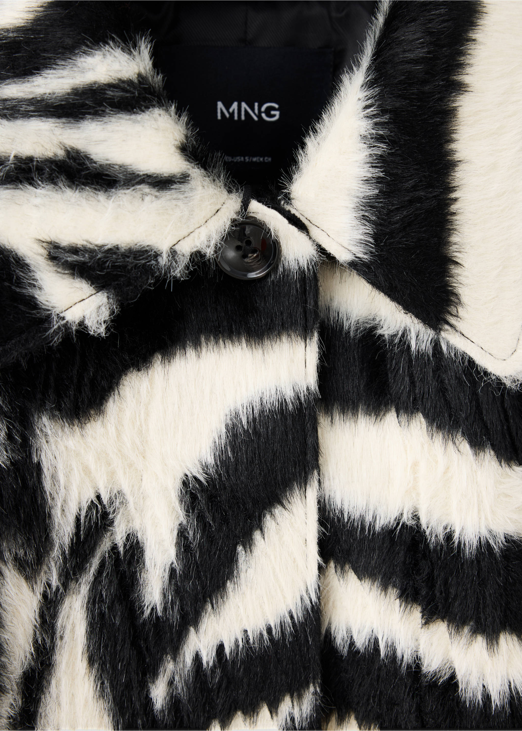 Zebra fur-effect jacket - Details of the article 8, Black. Ref: 37097133-00.