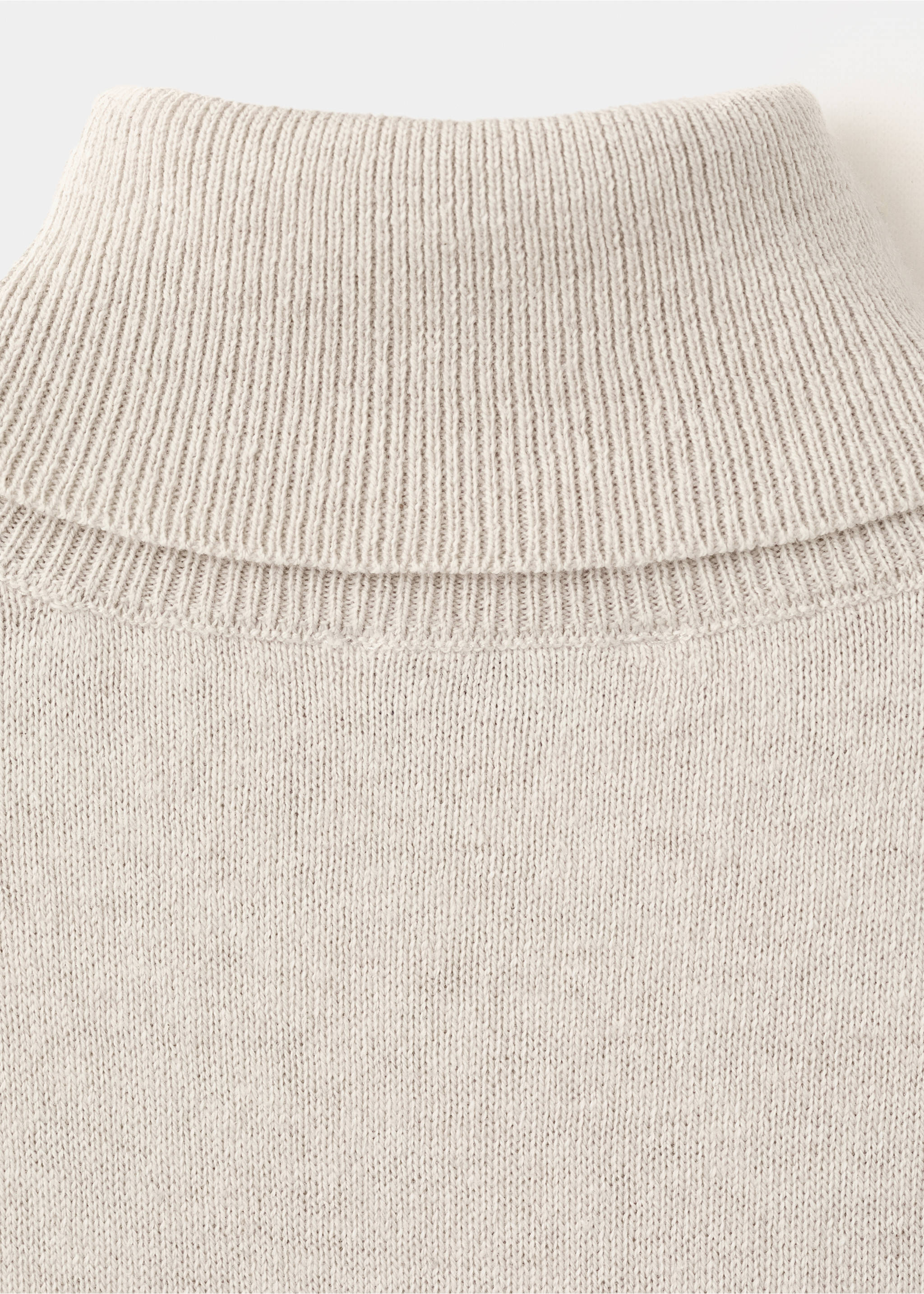 Pull-over maille col montant - Détail de l'article 8, Beige. Ref: 37097769-00.