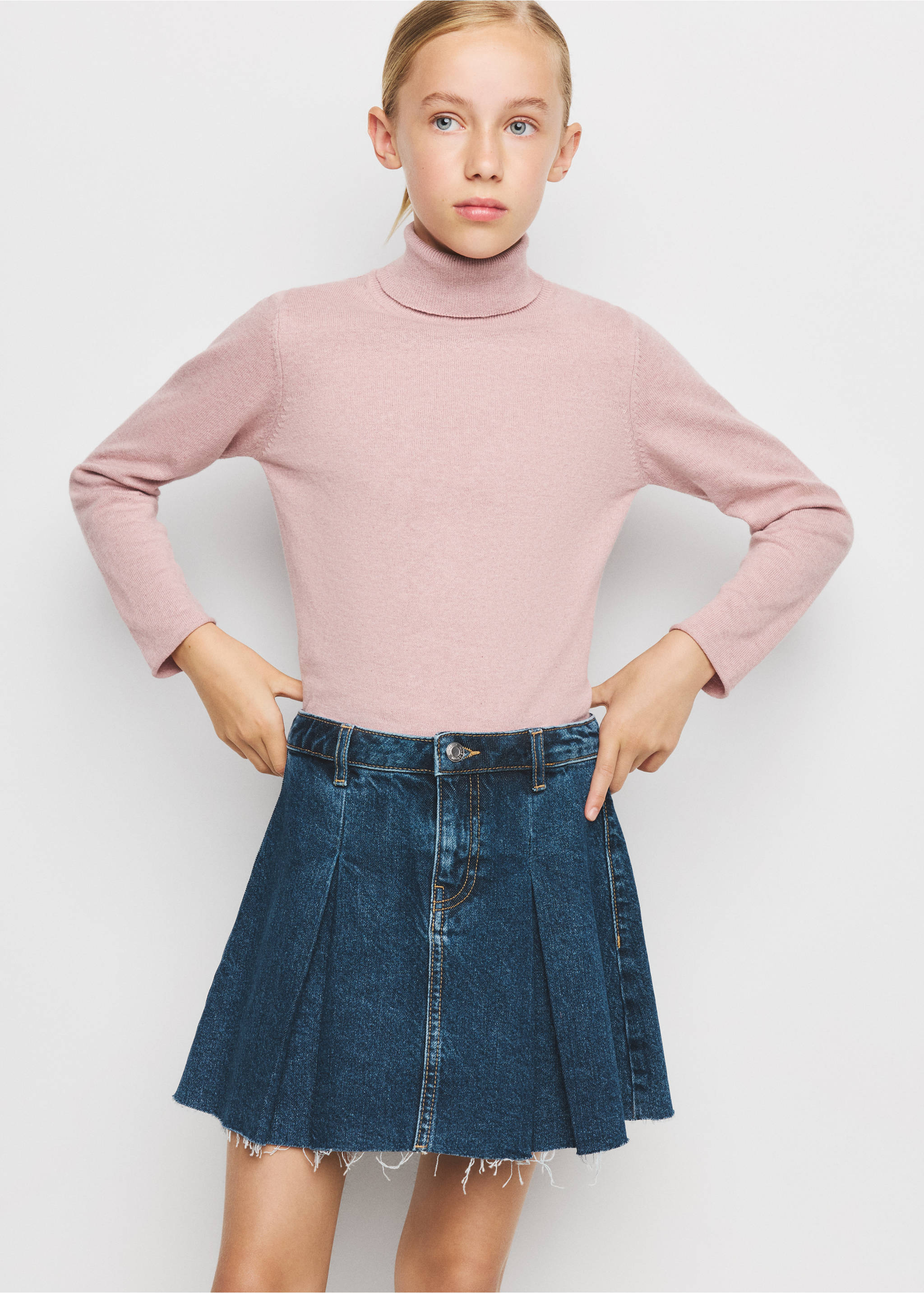 Turtleneck knit sweater - Medium plane, Light Pink. Ref: 37097769-00.