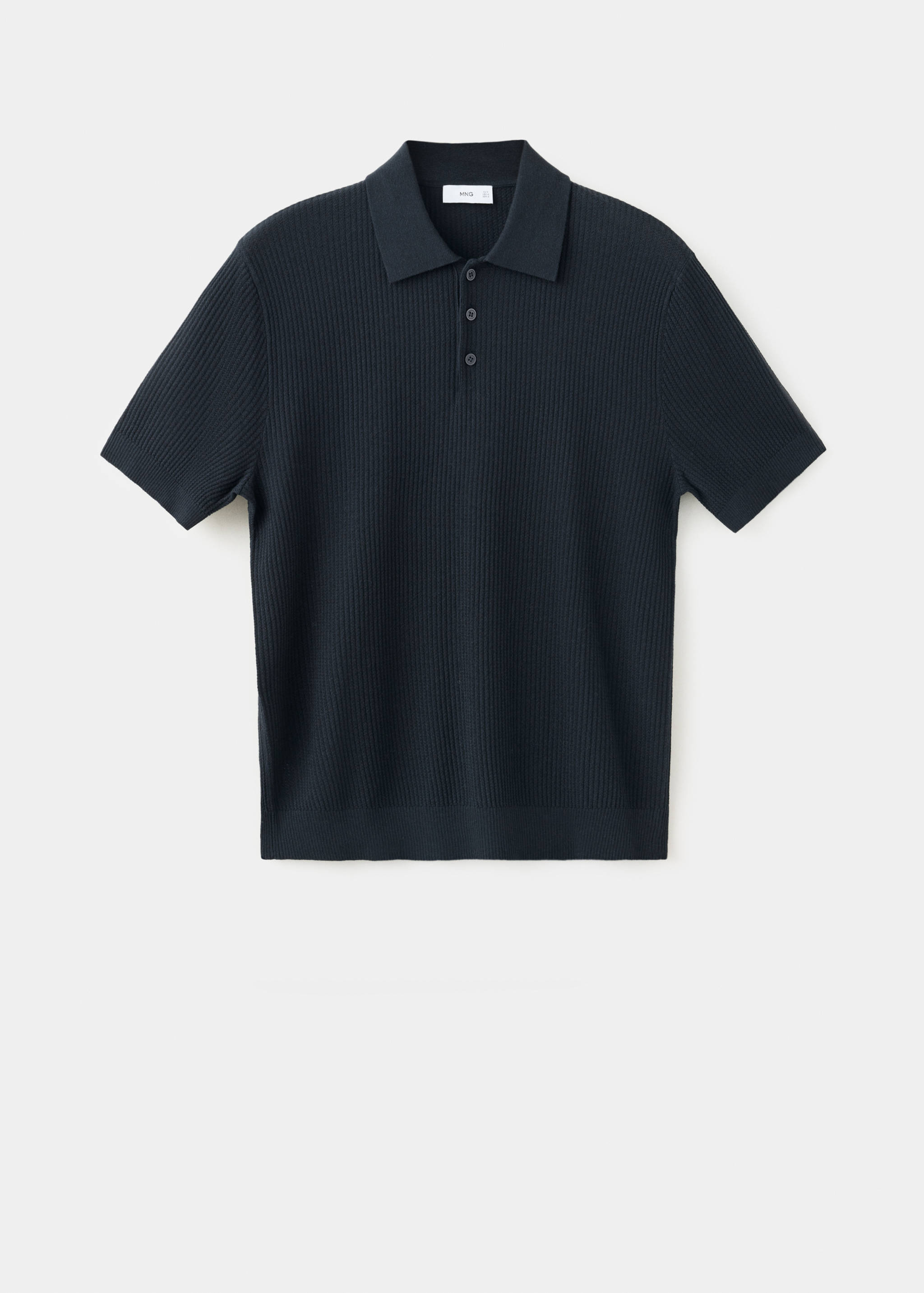 Polo de manga corta en punto canalé de color azul marino oscuro.