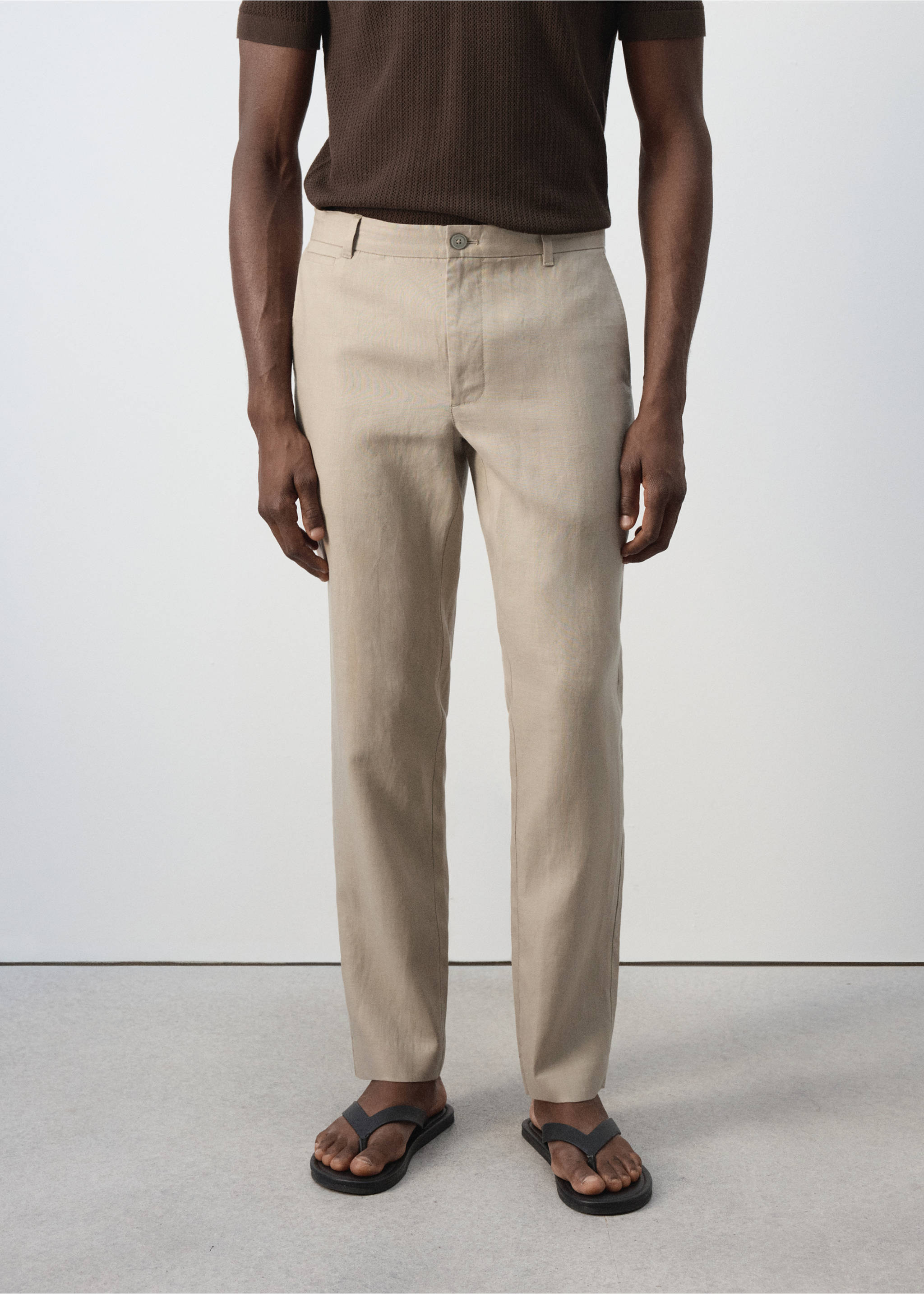 Slim-fit 100% linen trousers - Medium plane, Sand. Ref: 37097771-00.