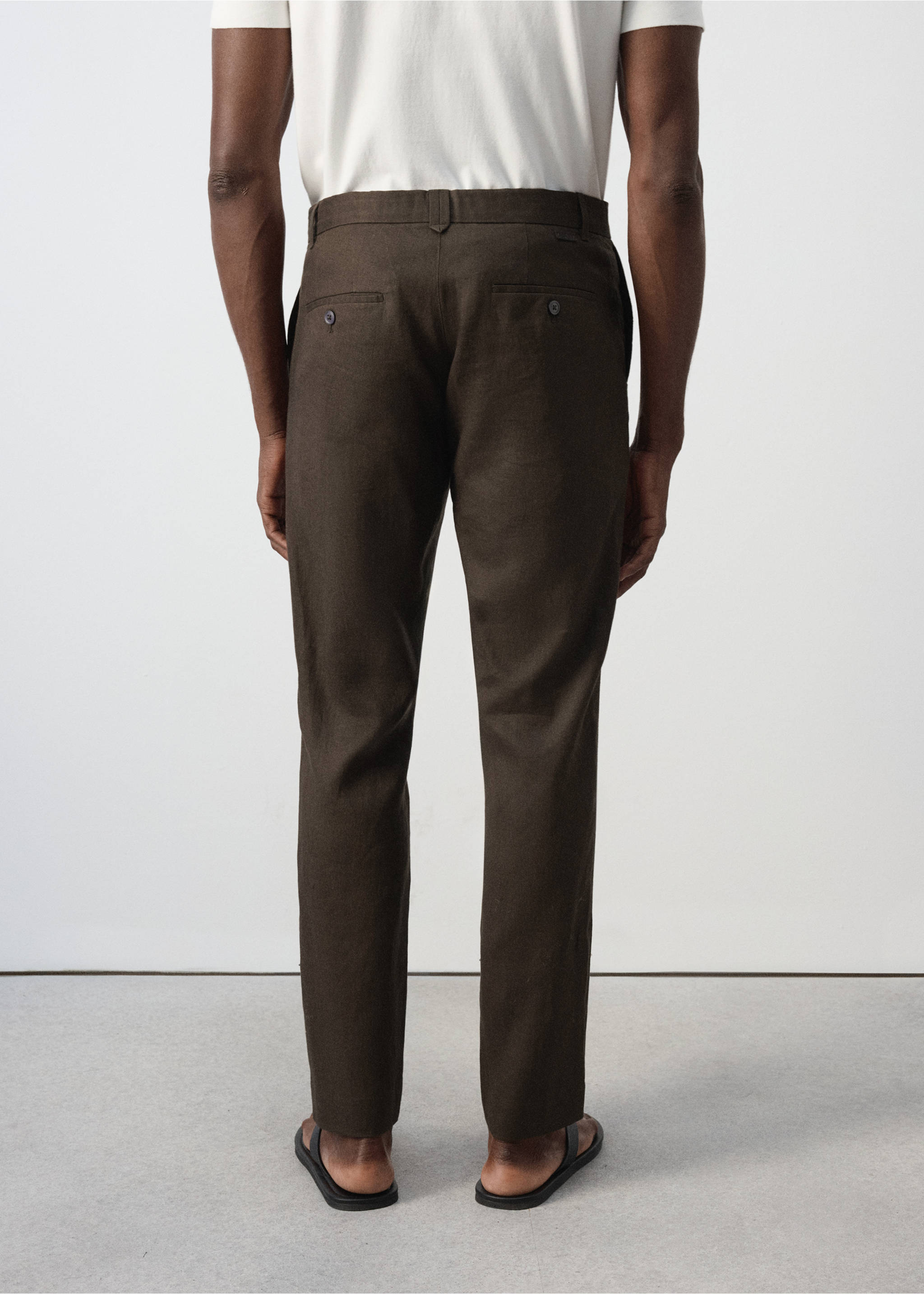 Slim-fit 100% linen trousers - Reverse of the article, Chocolate. Ref: 37097771-00.