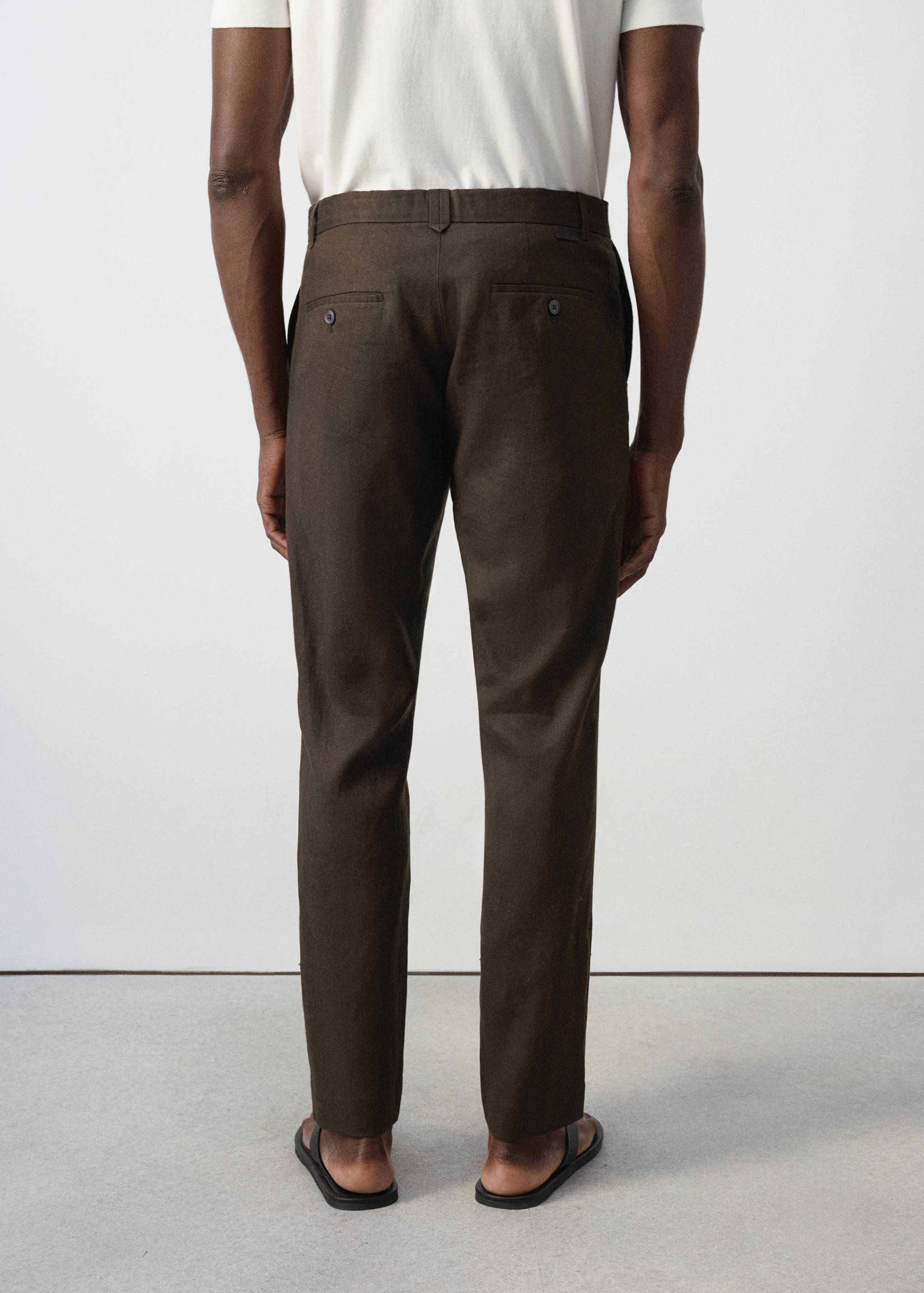 Pantalón 100% lino slim fit - Reverso del artículo