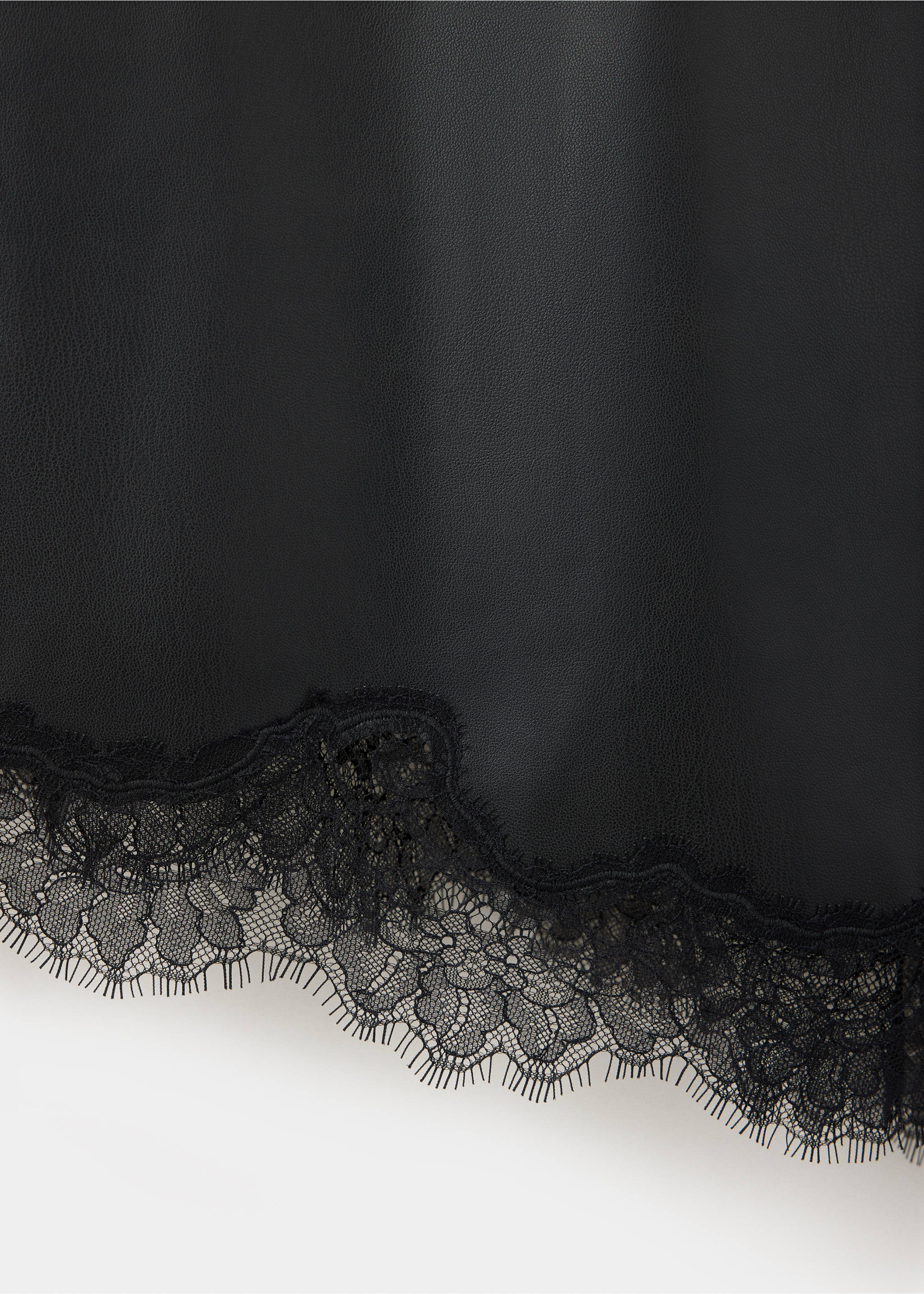 Lingeriejurk met leereffect - Detail van het artikel 0, Zwart. Ref: 37097772-00.