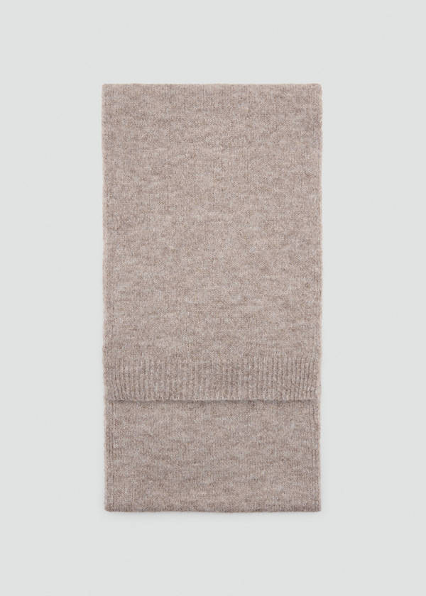 Plain knitted scarf — Medium Brown