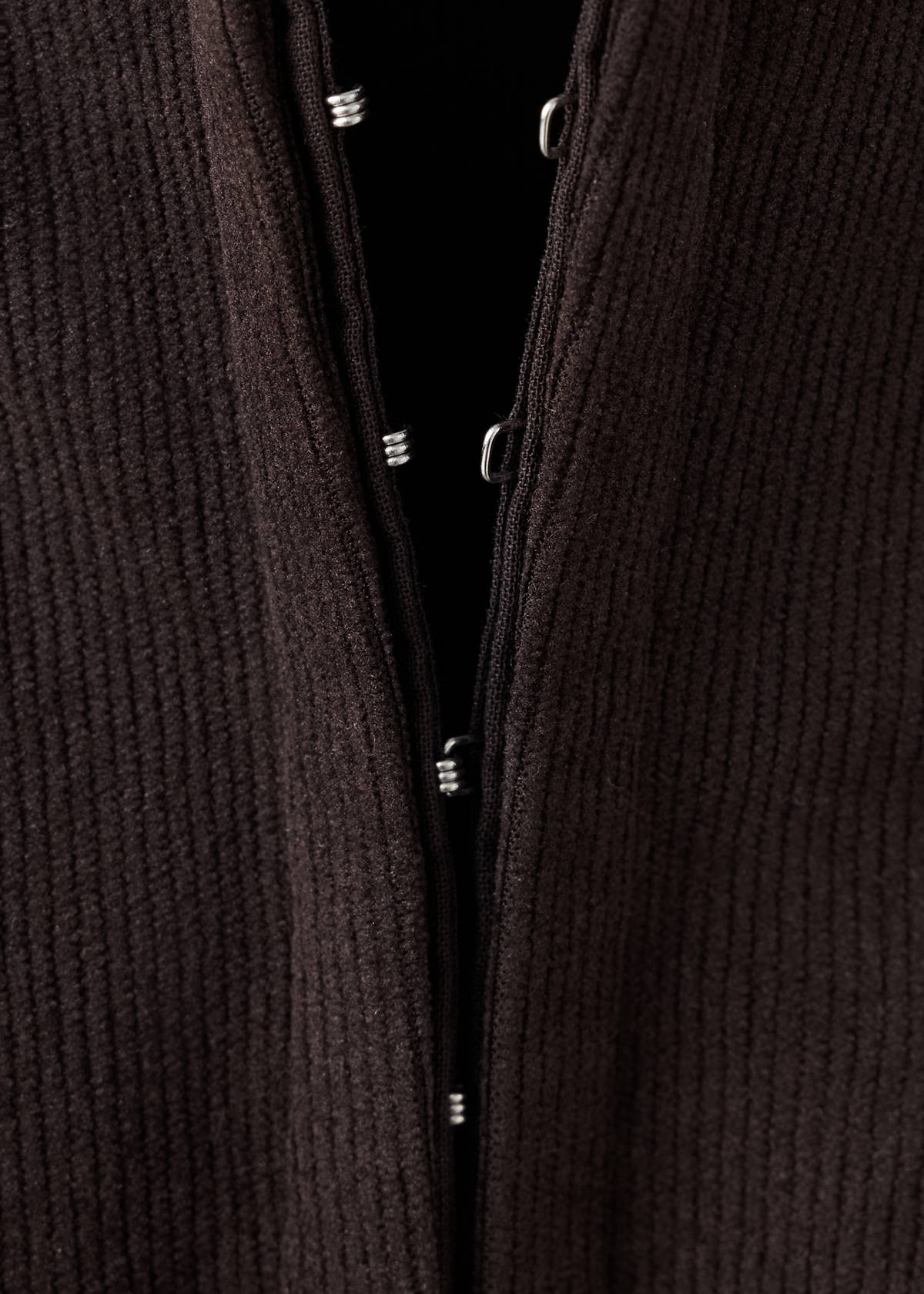 Tailored waistcoat with hook-and-eye fastening — Chocolate