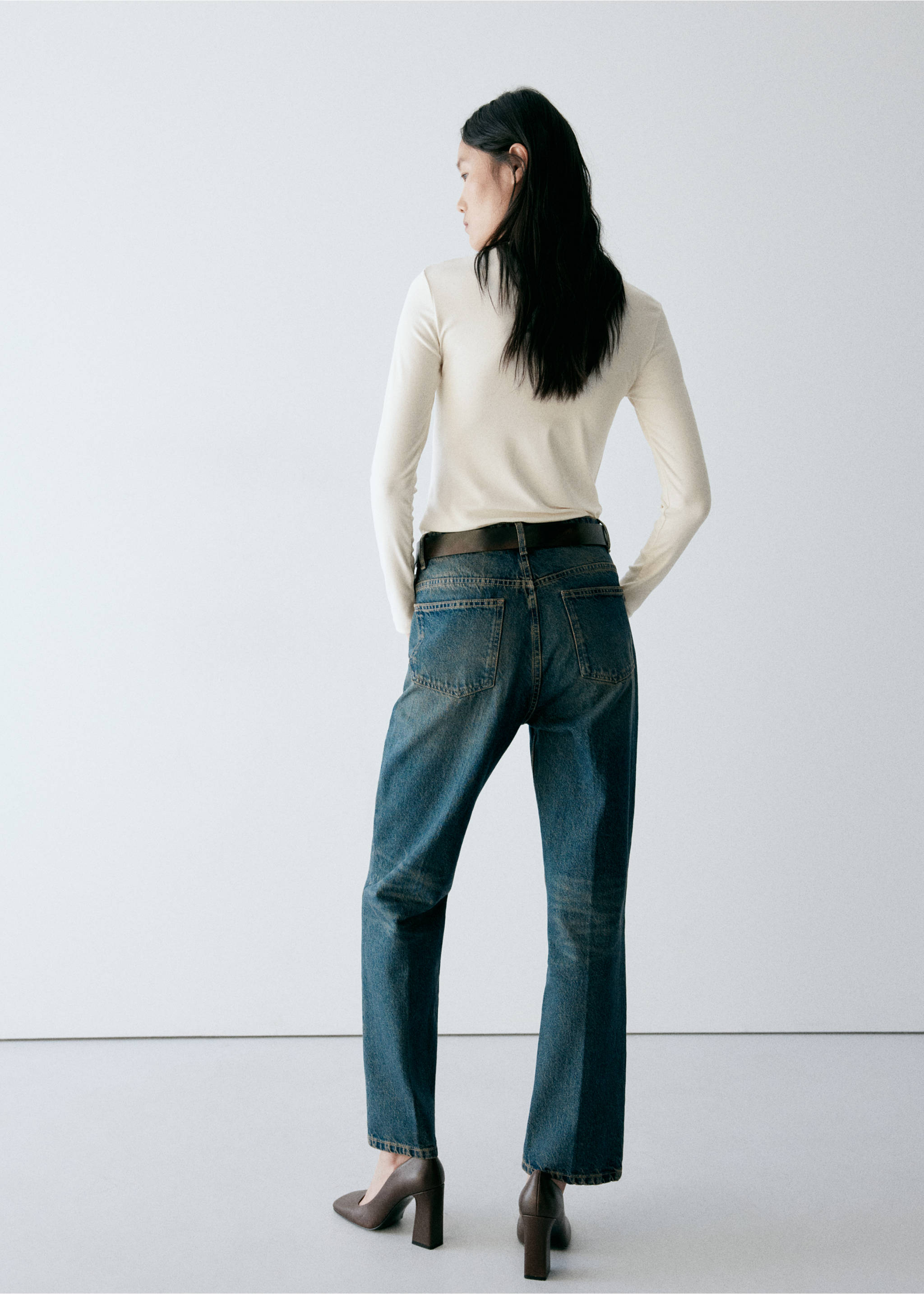 Turtleneck T-shirt - Reverse of the article, Off White. Ref: 37097782-00.