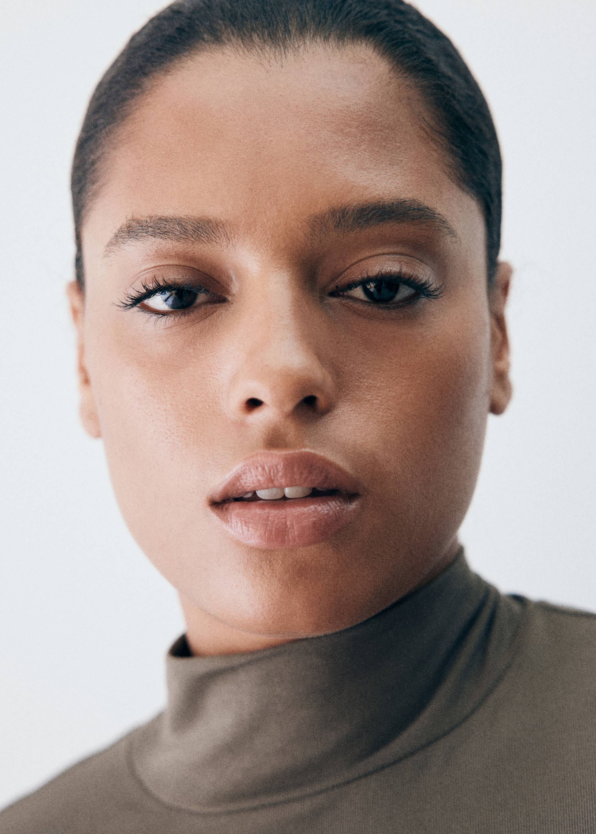 Turtleneck T-shirt - Details of the article 4